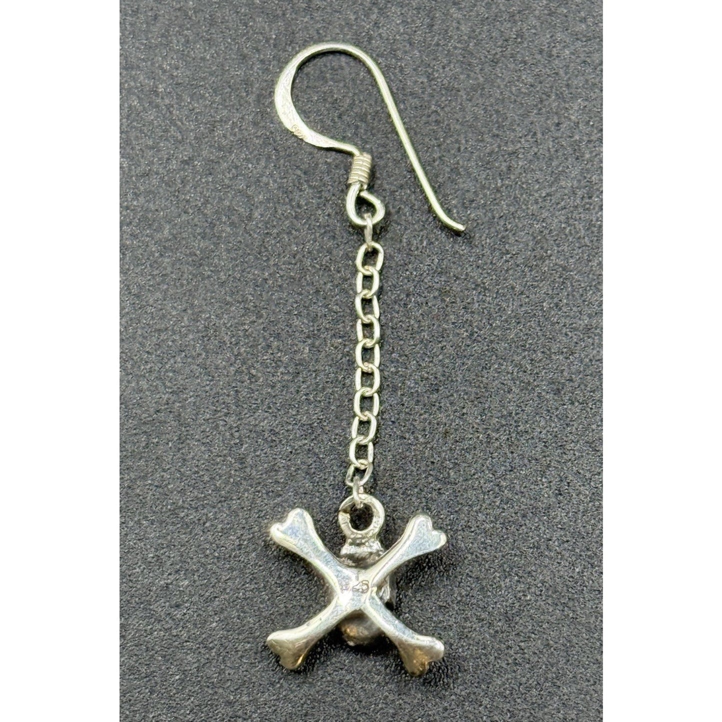 New Condition Sterling Silver Dangle Skull Jolly Roger Earrings 925