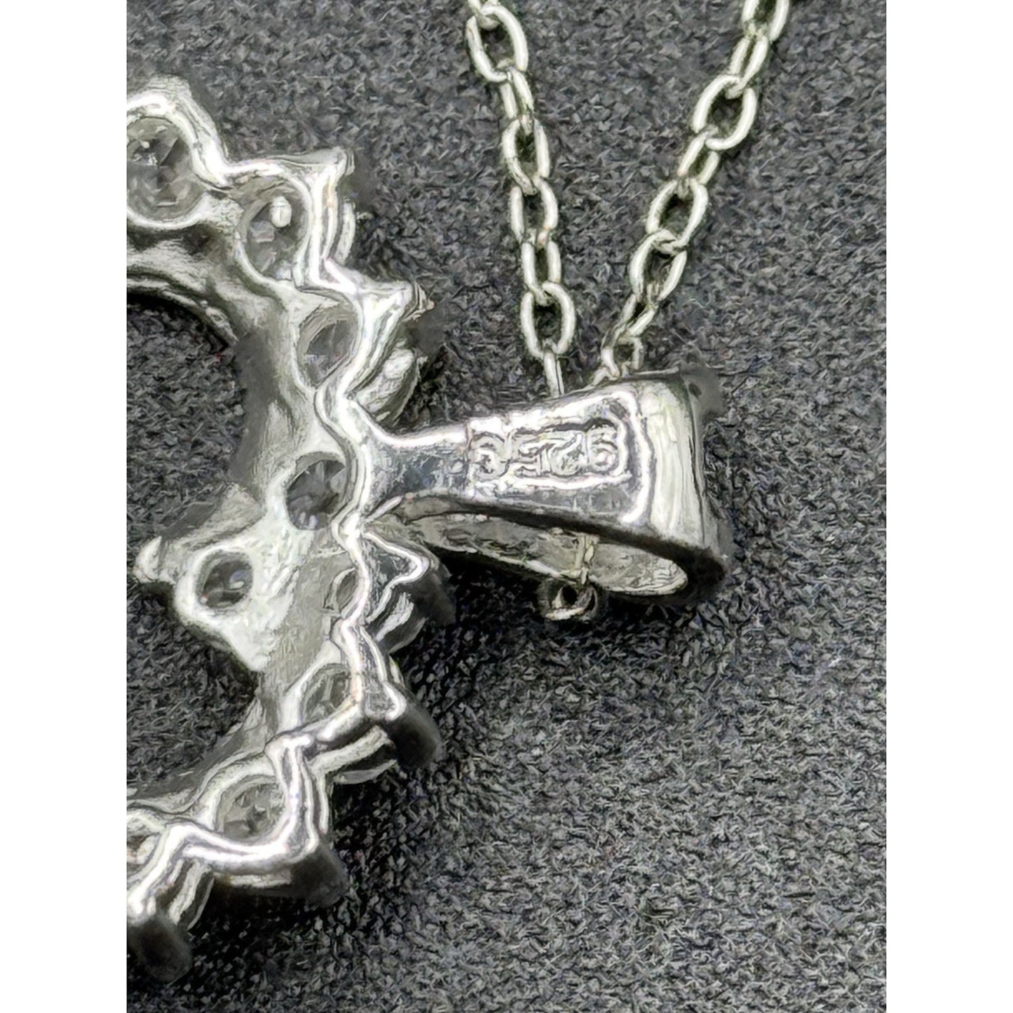 18” Sterling Silver Cubic Zirconia Heart Pendant Necklace 925 N13