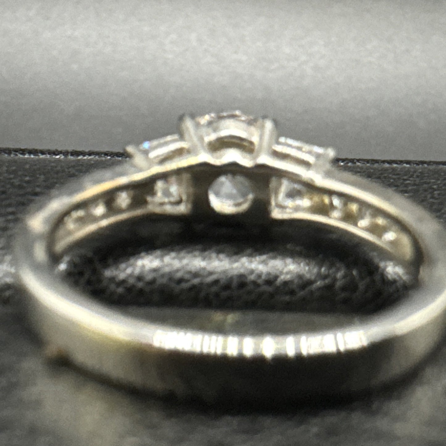 EUC Sterling Silver CZ Trapezoid Ring 925 Size 6.5 P2