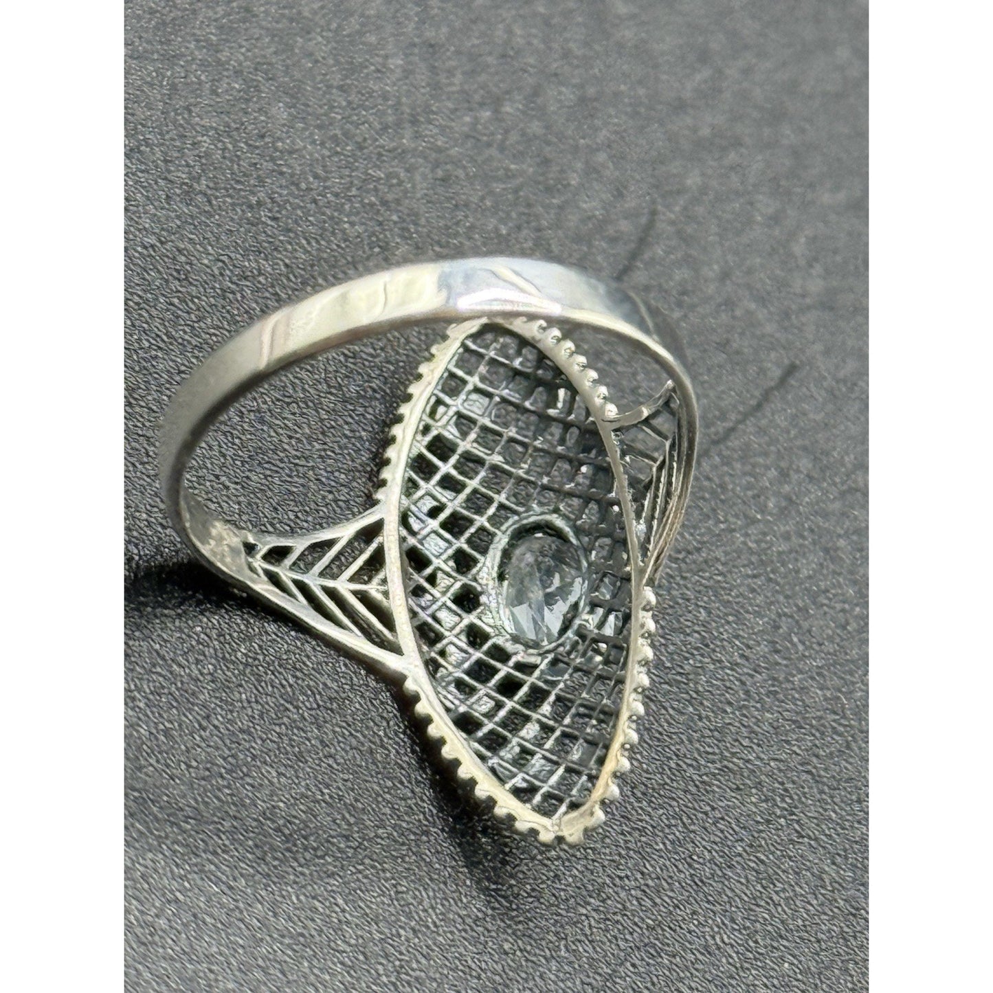 New Condition Sterling Silver Genuine Topaz Oblong Ring Size 7.00