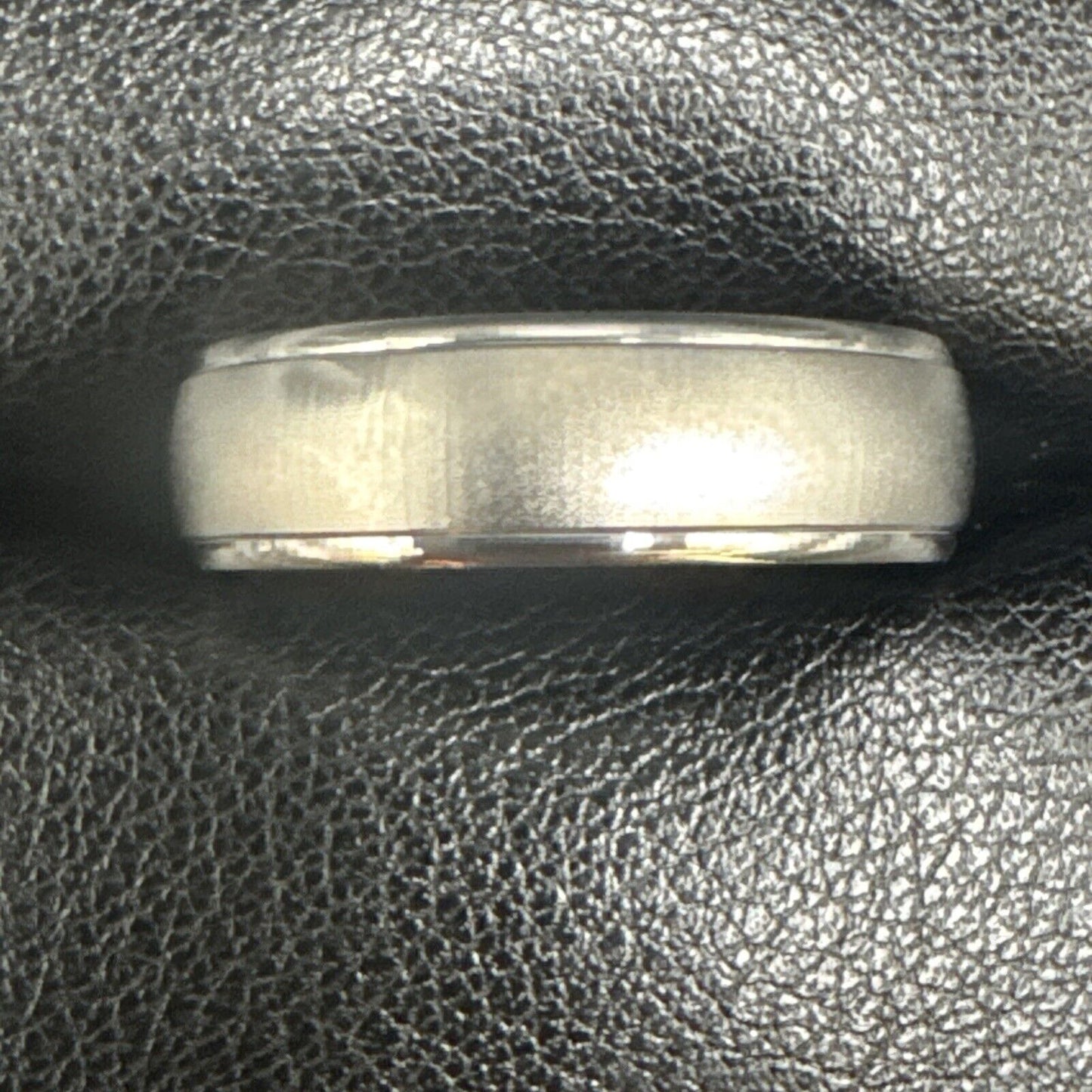 New Condition Sterling Silver 6mm Wedding Band Ring 925 Size 10