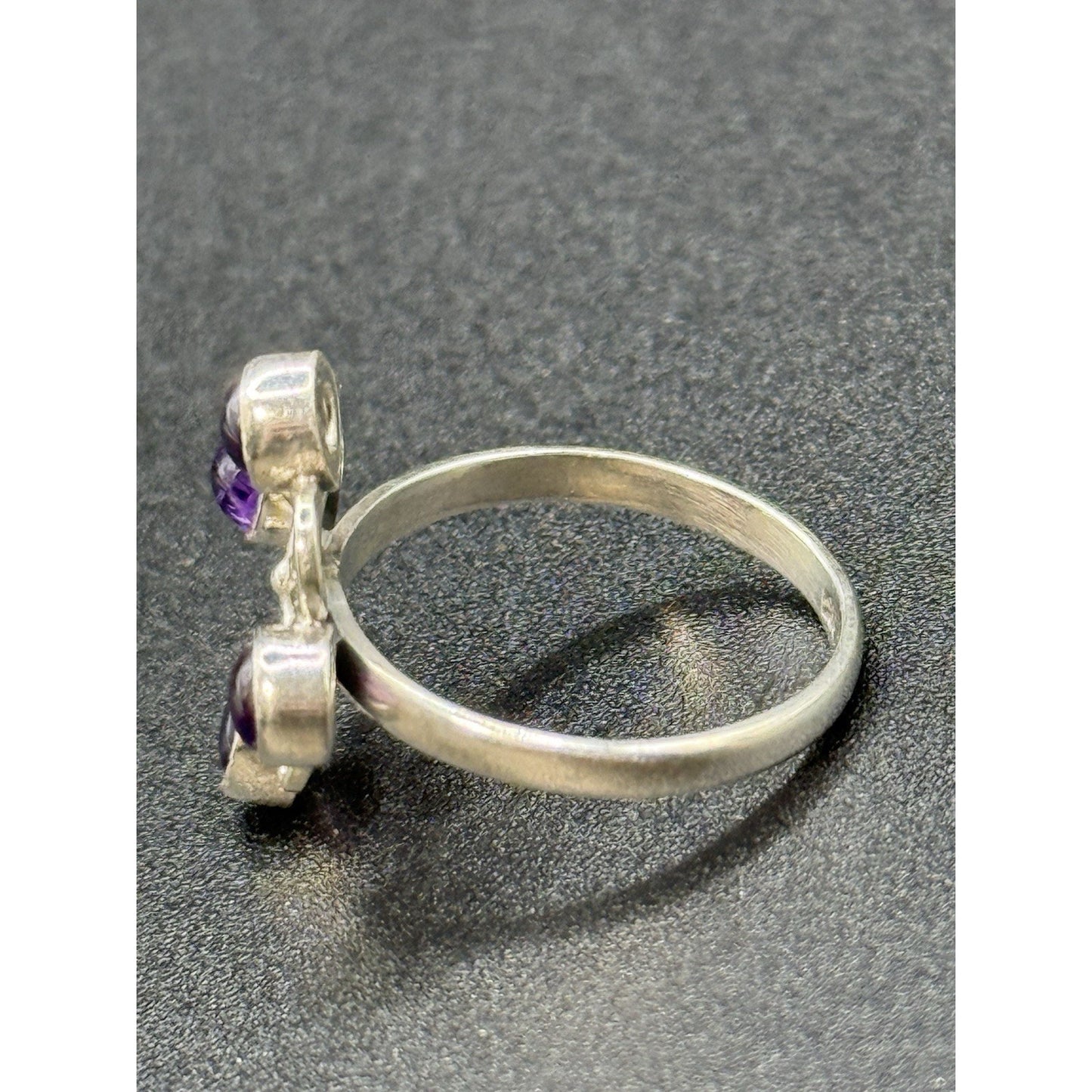 New Condition Sterling Silver Genuine Amethyst Ring Size 7.00 P19