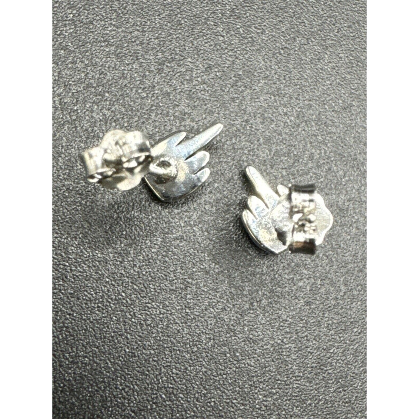 New Condition Sterling Silver Middle Finger Dainty Stud Earrings 925