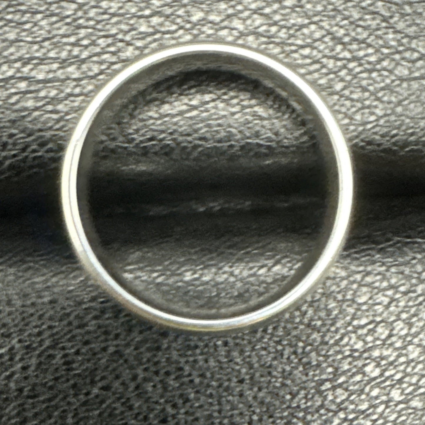 New Condition Sterling Silver 6 MM Wedding Band Ring Size 6