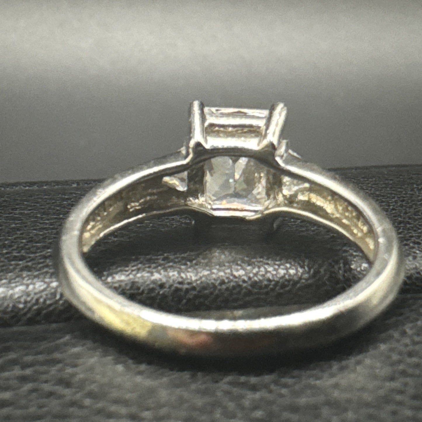Sterling Silver Radiant Trillion CZ Ring 925 Size 8.75 P2