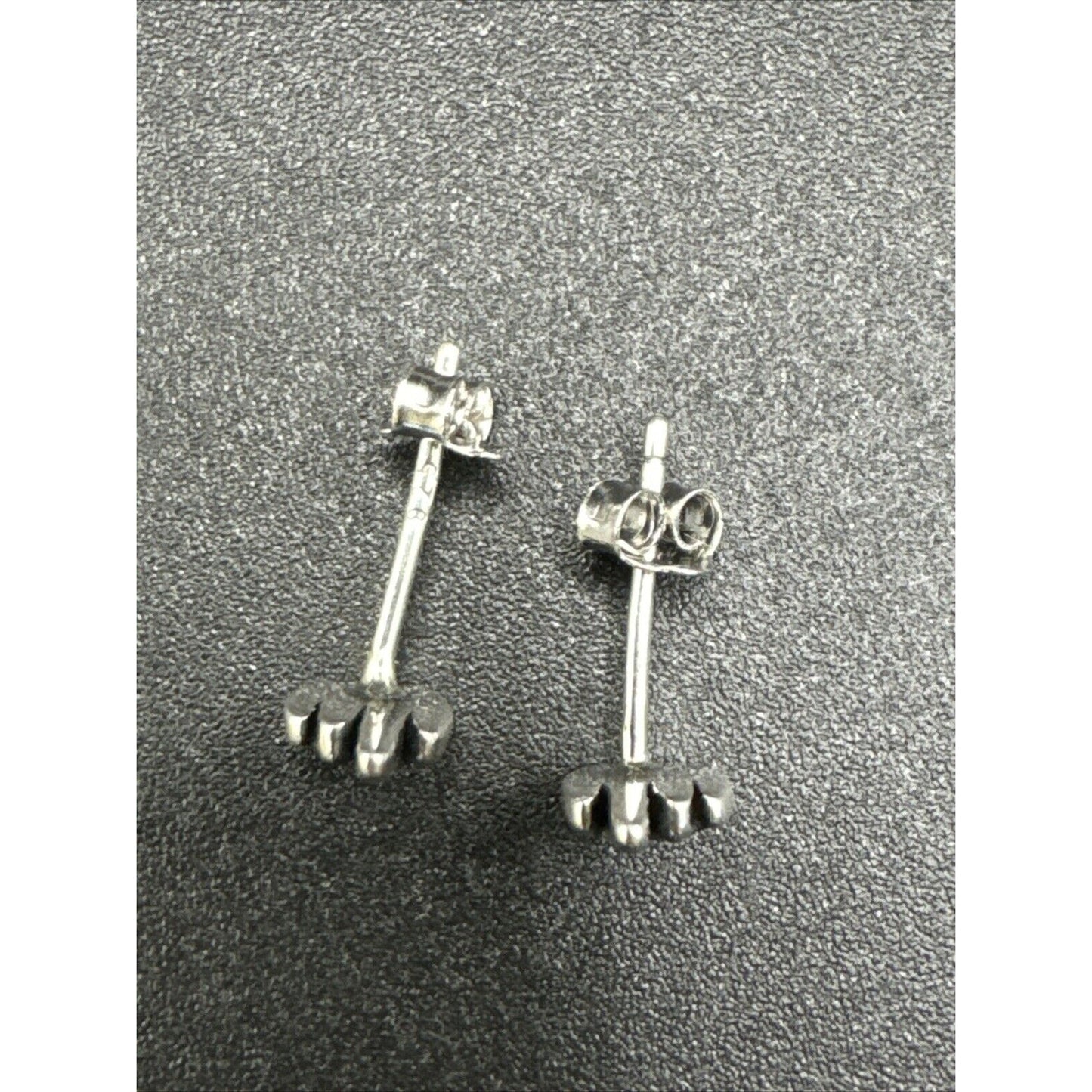 New Condition Sterling Silver Middle Finger Dainty Stud Earrings 925