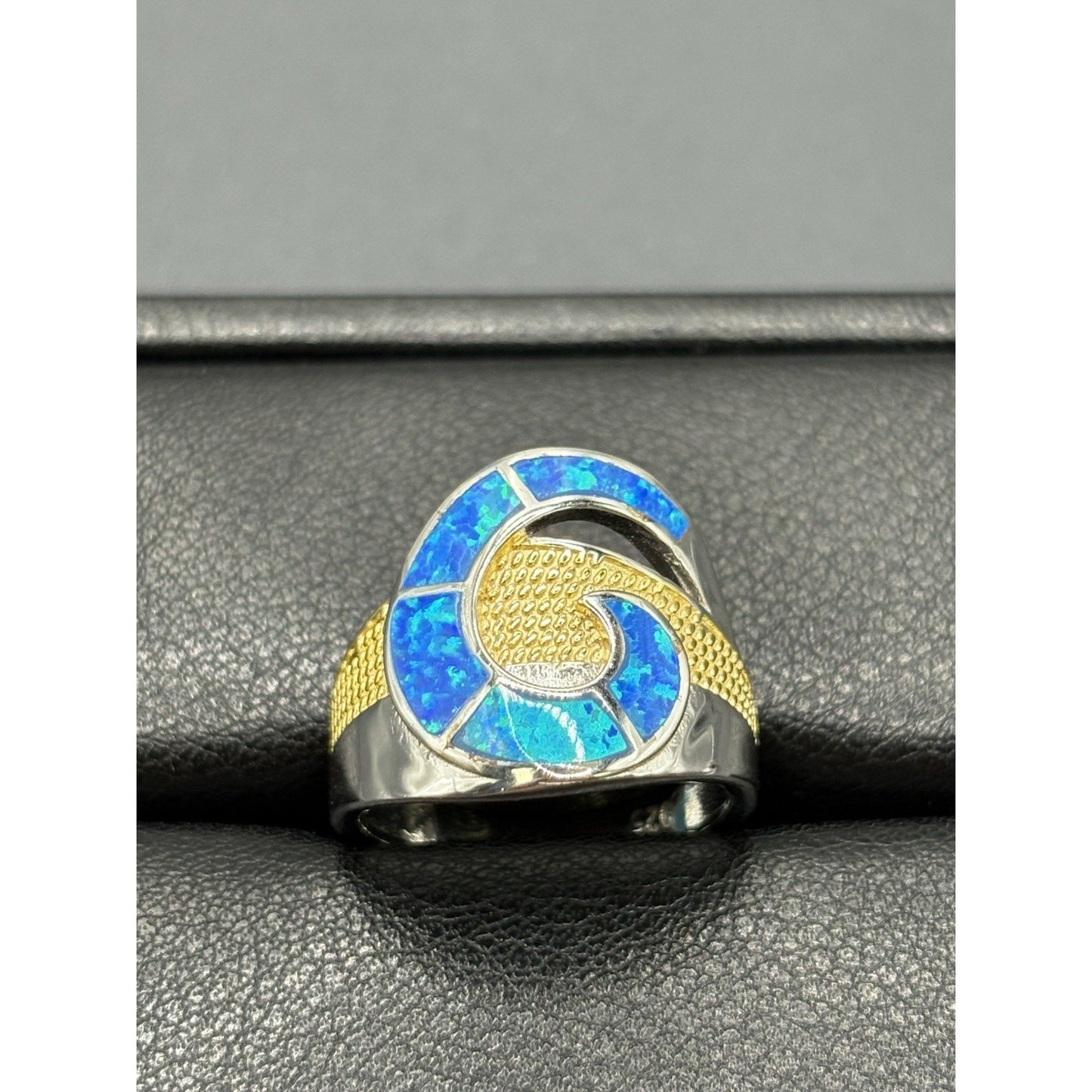 New Condition Two Tone Lab Blue Opal Ring Size 7