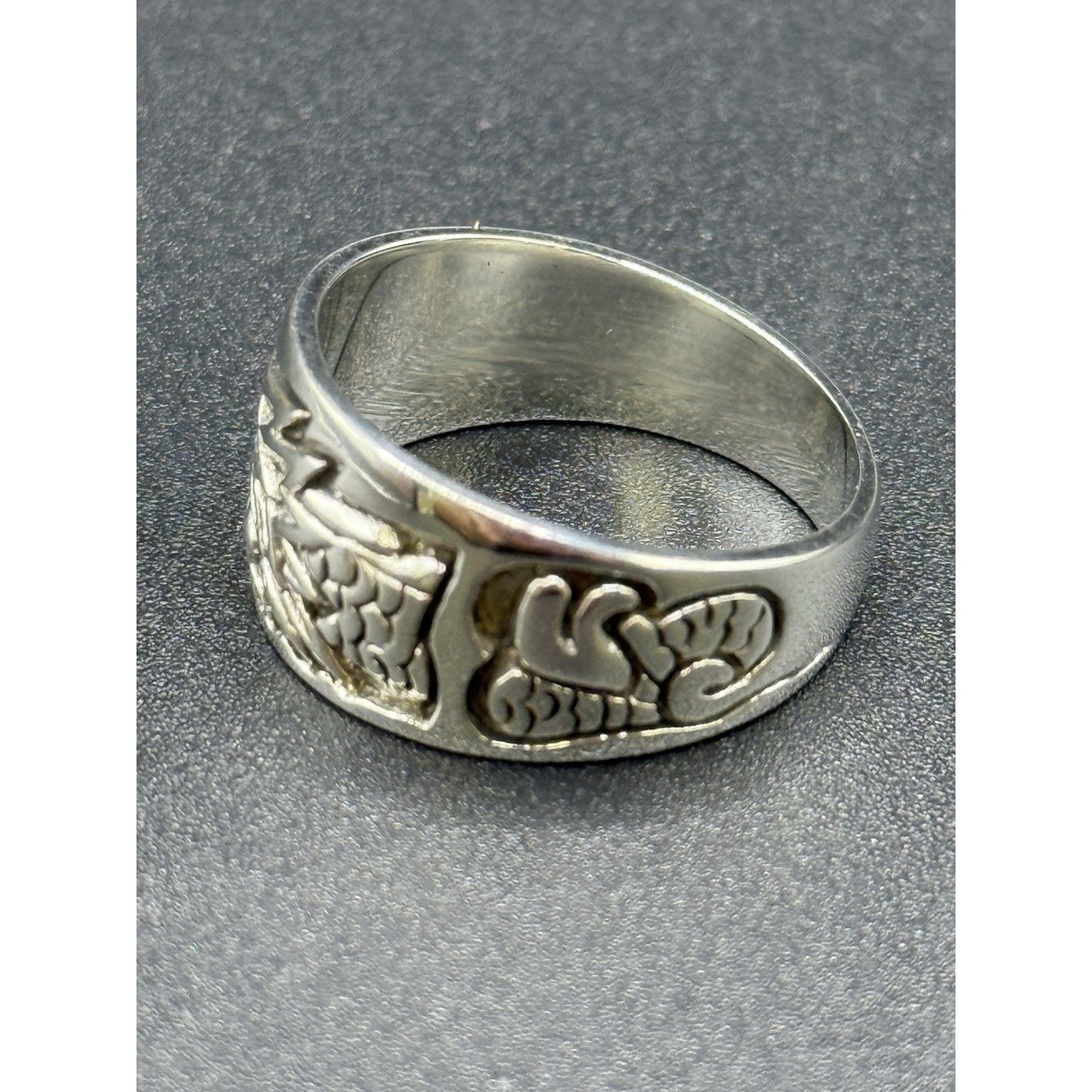 New Condition Sterling Silver Dragon Band Ring Size 10.00