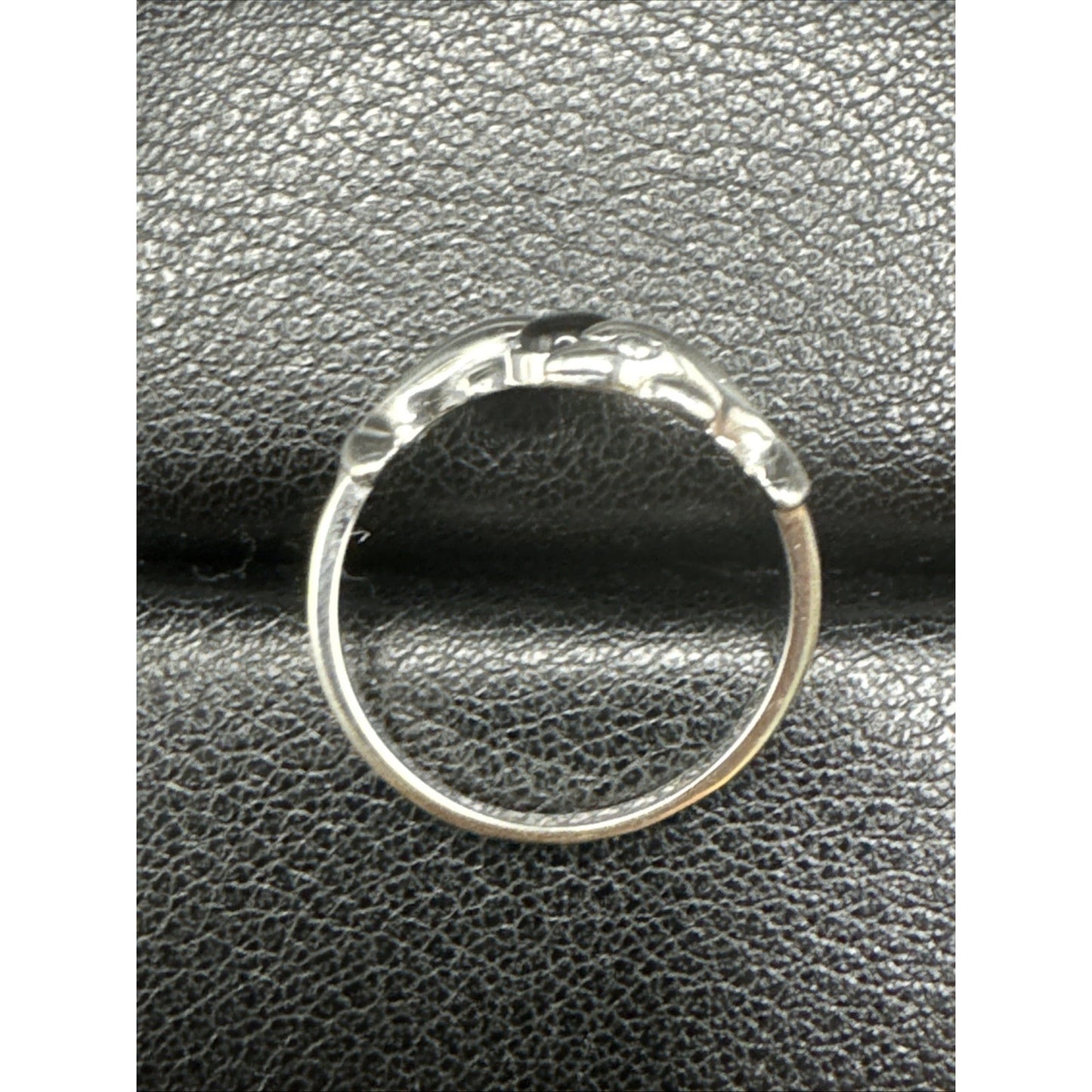 New Condition Sterling Silver Onyx Double Dolphins Ring 925 Size 7