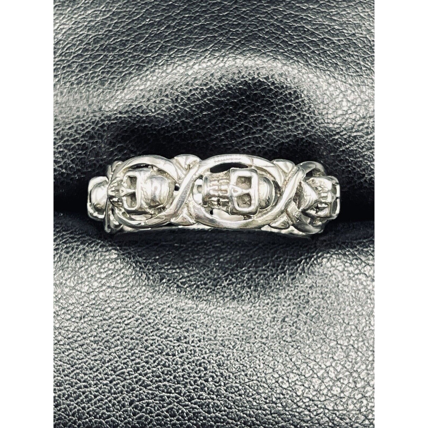 New Condition Sterling Silver Skull Band Ring Size 13.00