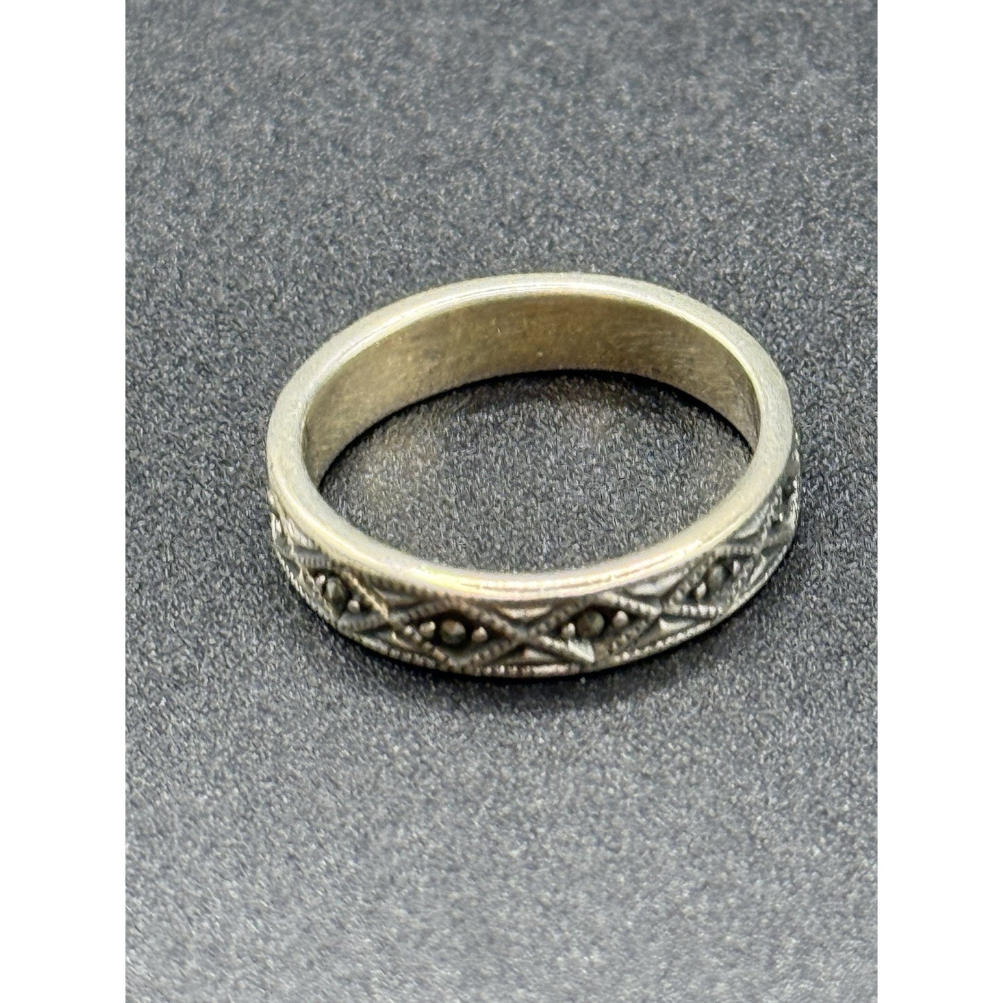 Vintage Sterling Silver Marcasite Band Ring Size 8.50 4.5MM P6
