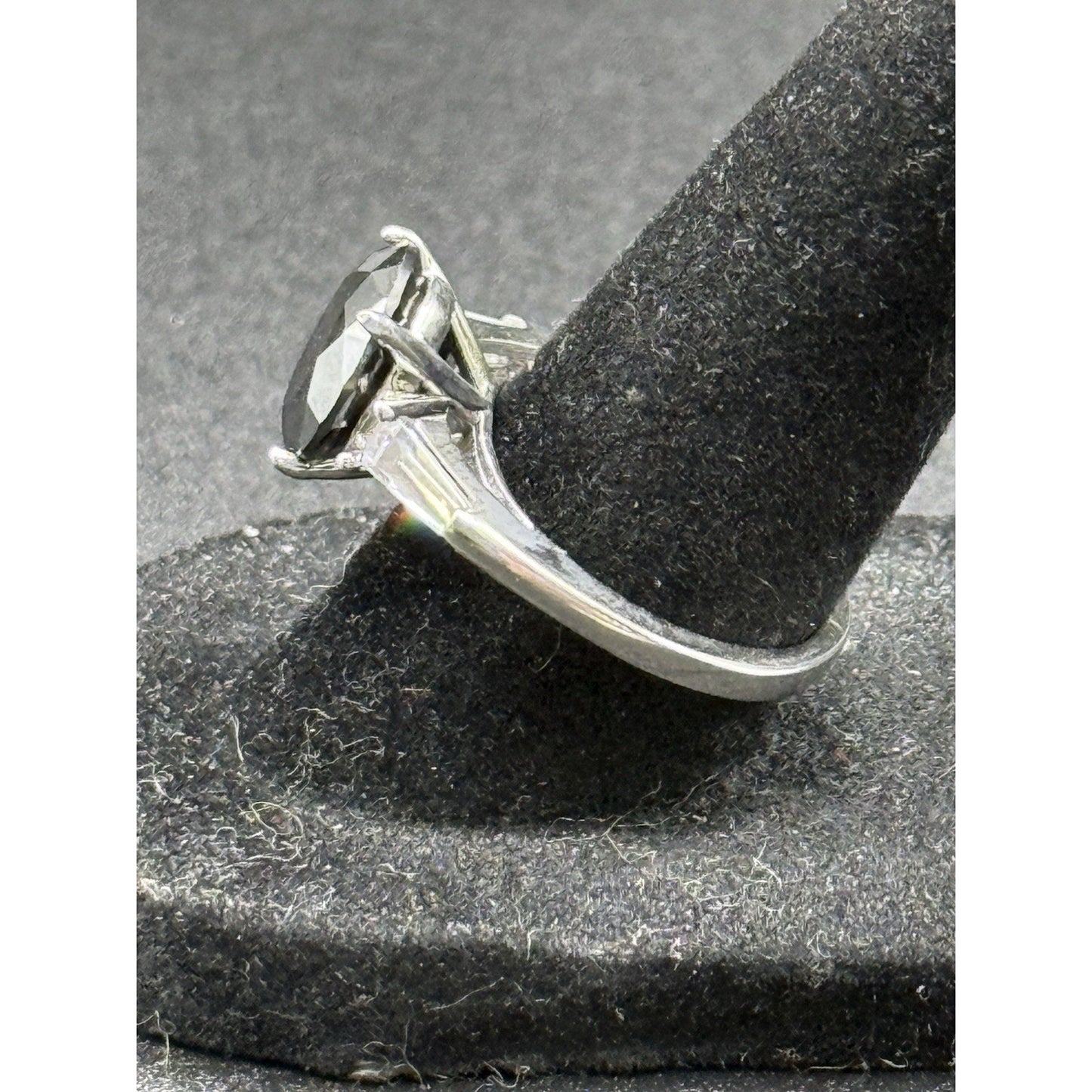 New Condition Sterling Silver Black 5 carat Moissanite Ring Size 7.00 GRA P18