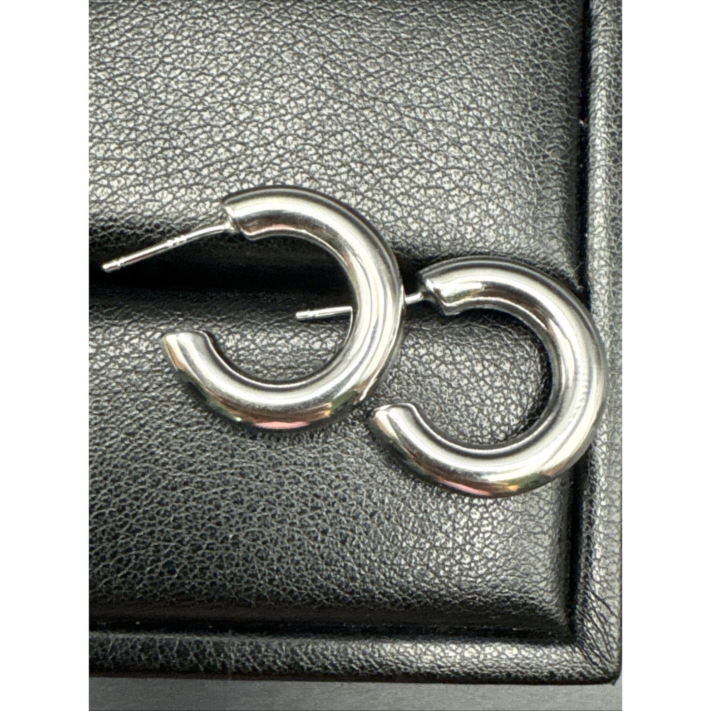 20mm New Condition Sterling Silver Tube Hoop Earrings 925