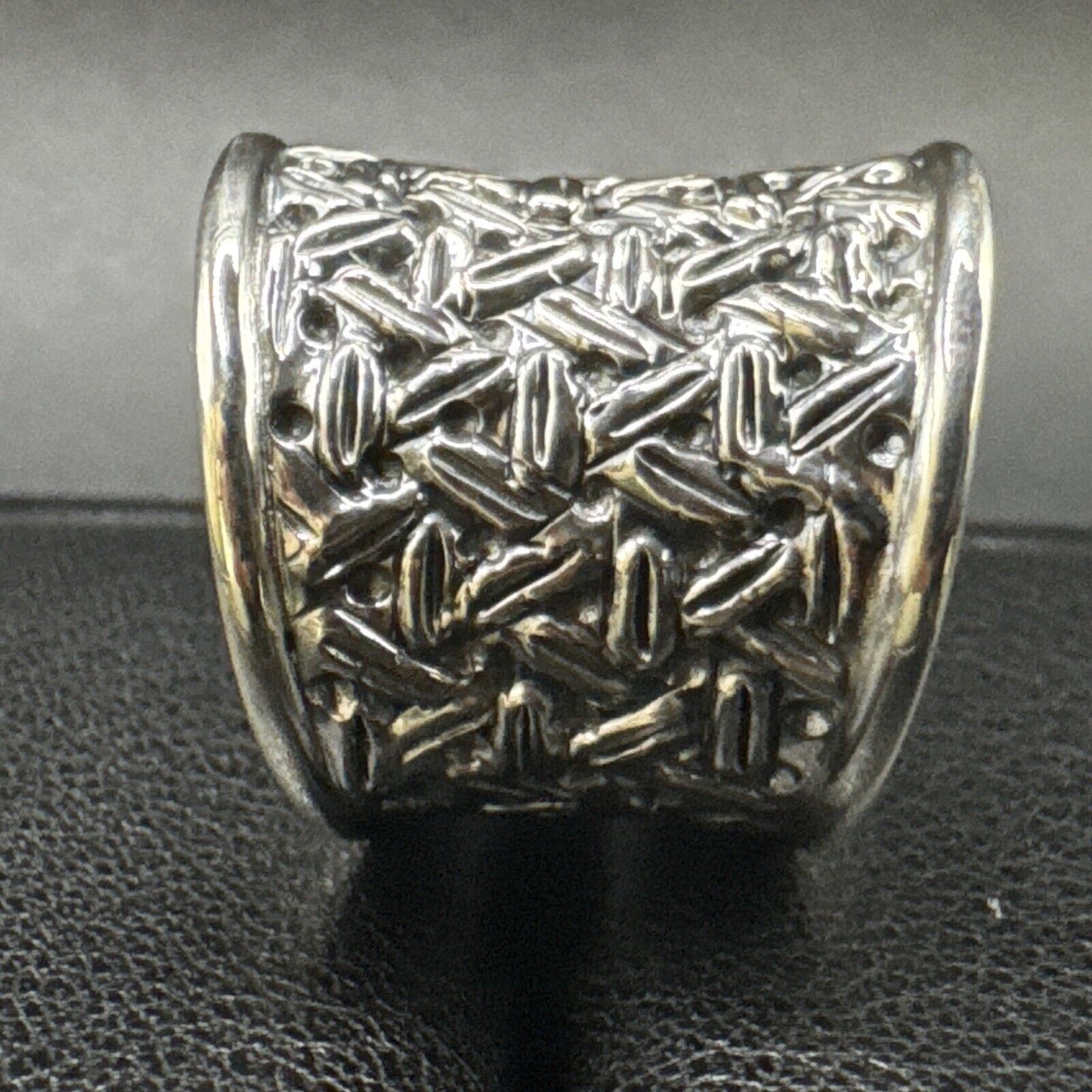 New Condition Sterling Silver Basket Weave Band Ring 925 Size 7