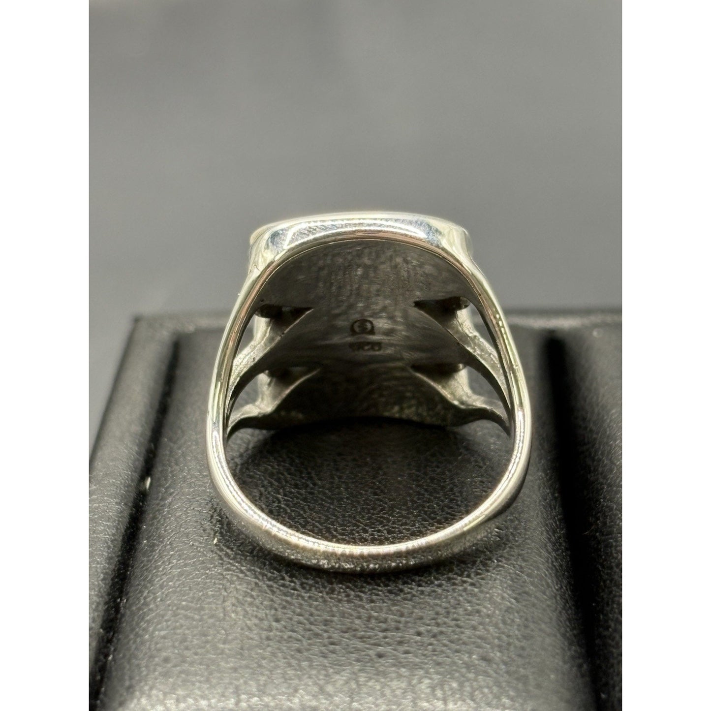 New Condition Sterling Silver Mother Pearl Turquoise Coral Ring Size 8 Y02