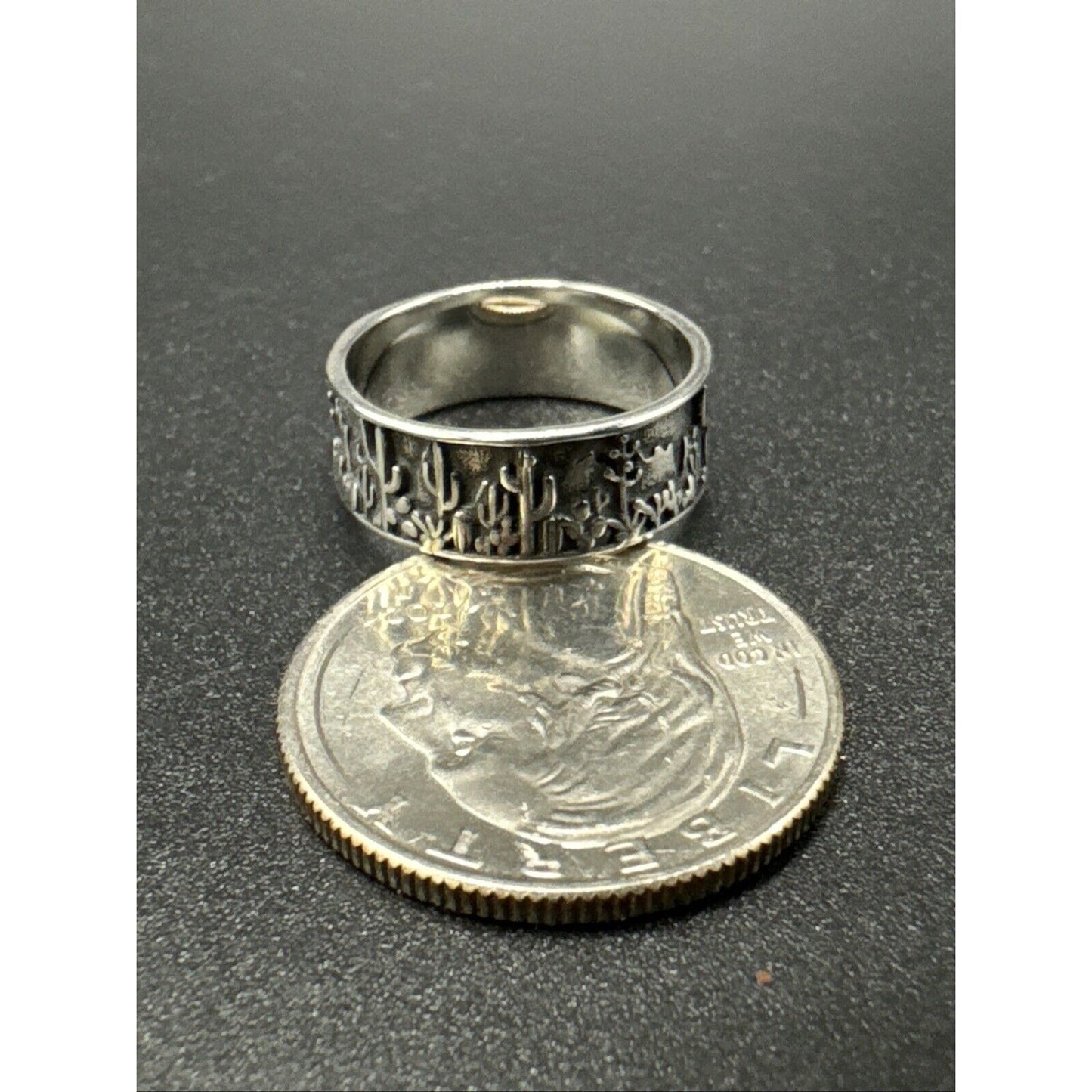 New Condition Sterling Silver Desert Landscape Band Ring 925 Size 7