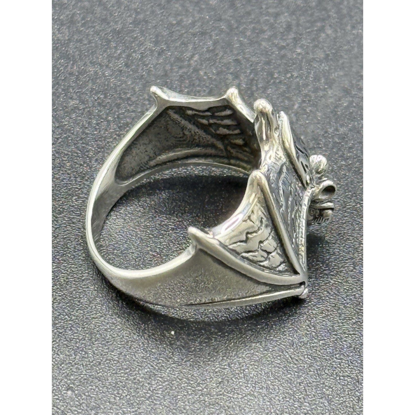 New Condition Sterling Silver Bat Ring Size 7.00