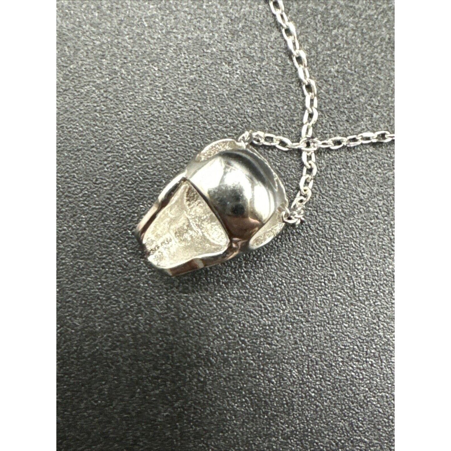 18” New Condition Sterling Silver Dainty Skull Pendant Necklace 925