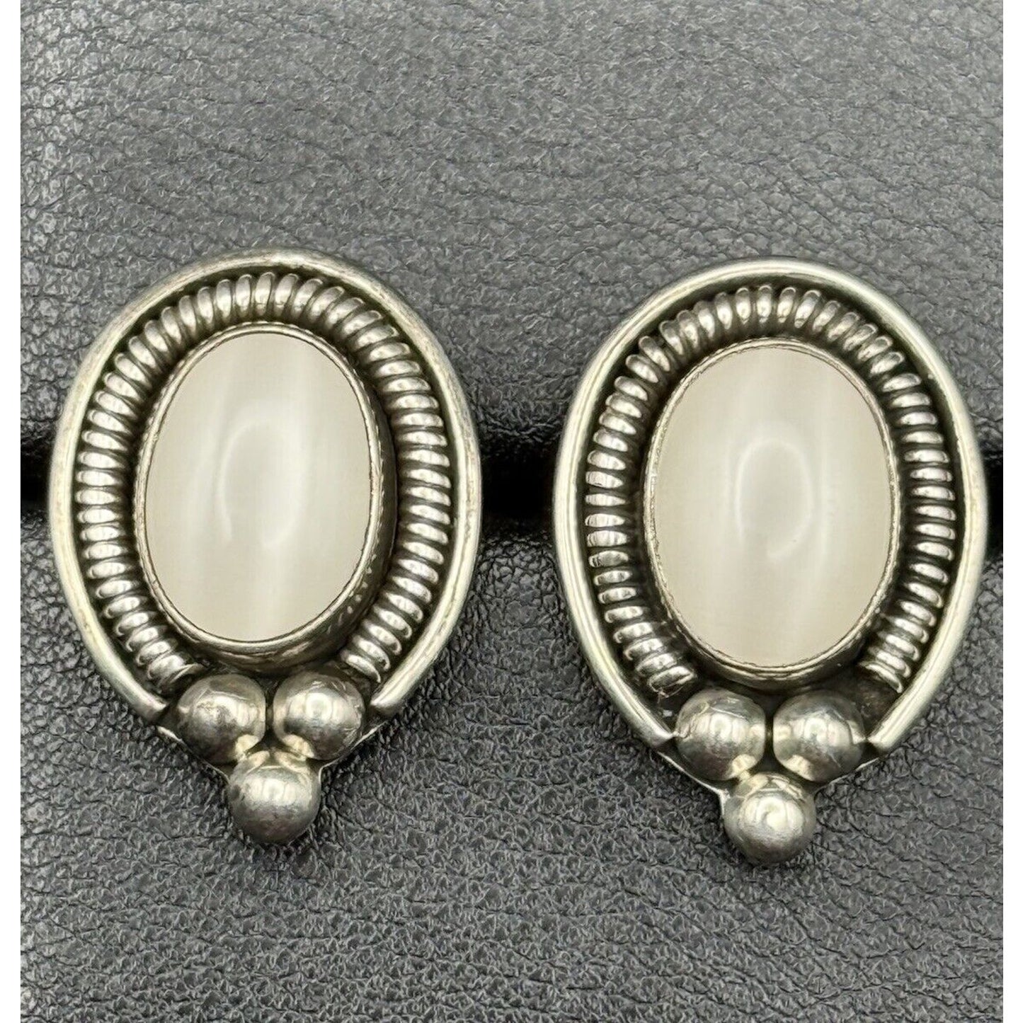 ATI Sterling Silver Cats Eye Glass Earrings 925 Mexico N11