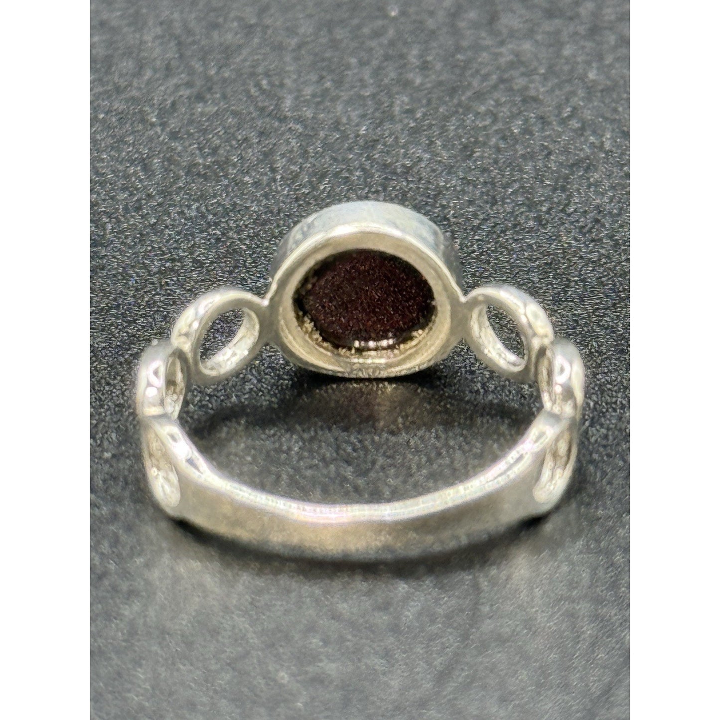 New Condition Sterling Silver Genuine Garnet Ring Size 7.00 925 P19