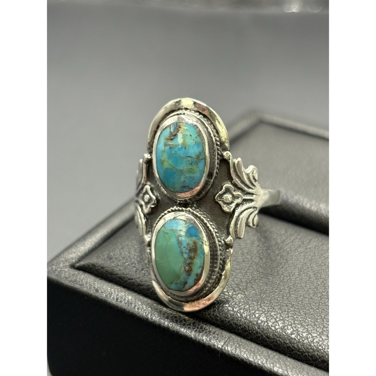 New Condition Sterling Silver Double Turquoise Ring size 10 925