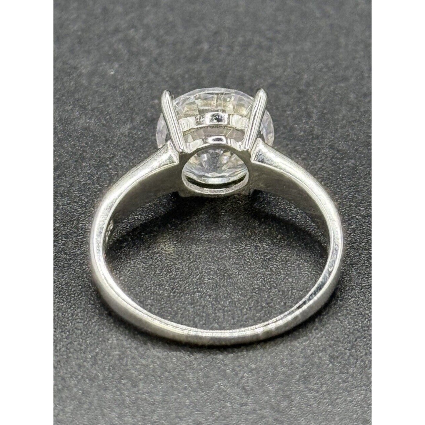 New Condition Sterling Silver 10MM Round Brilliant C.Z. Solitaire