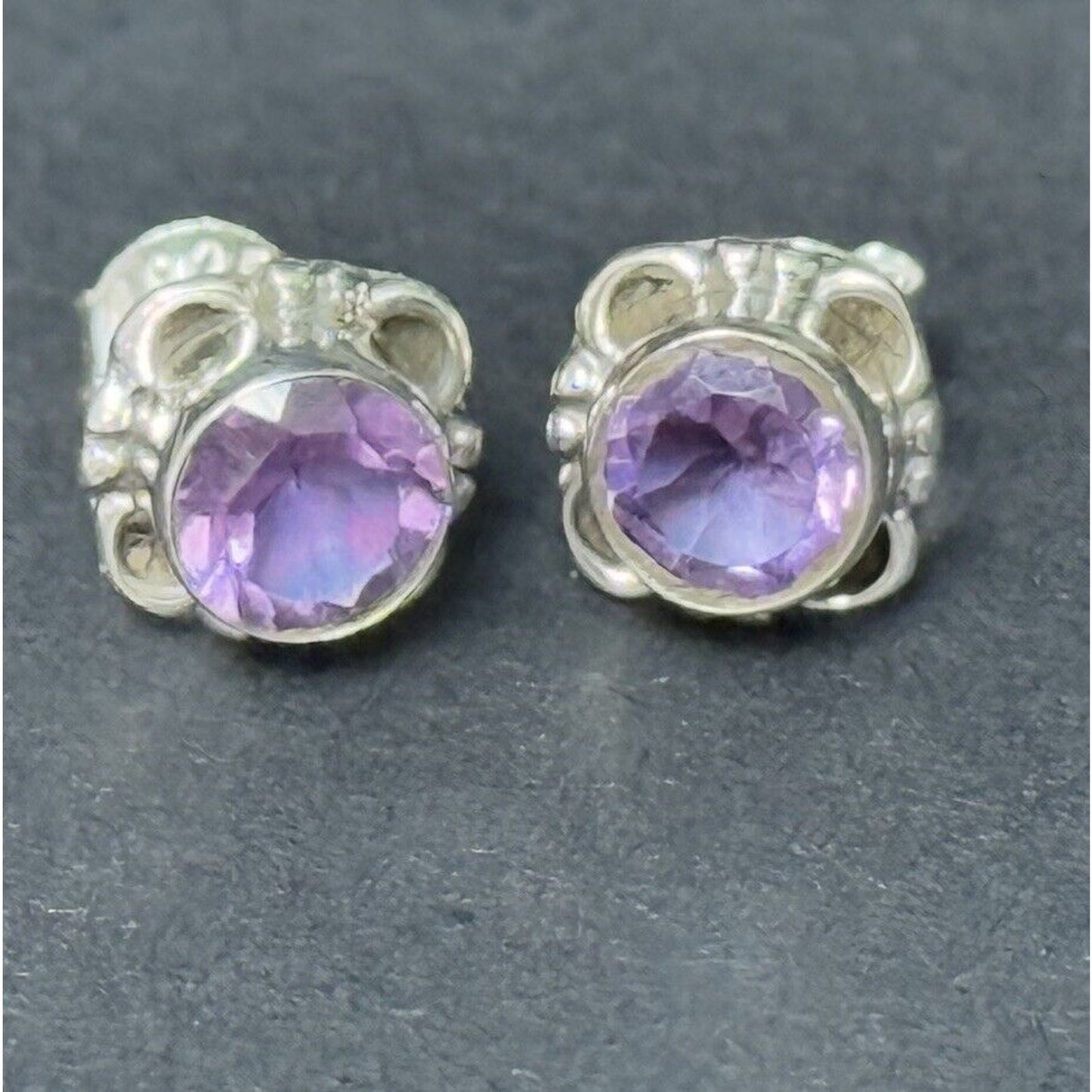 New Condition Sterling Silver Genuine Amethyst Stud Earrings 925 5MM