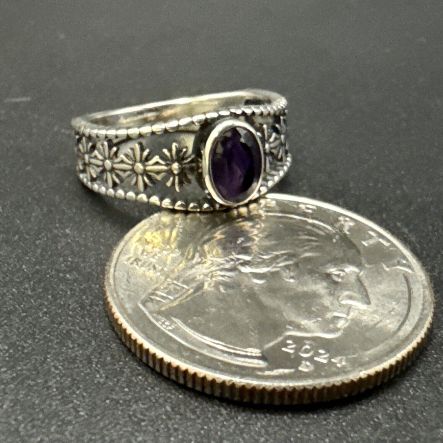 New Condition Sterling Silver Amethyst Flowers Ring 925 Size 7