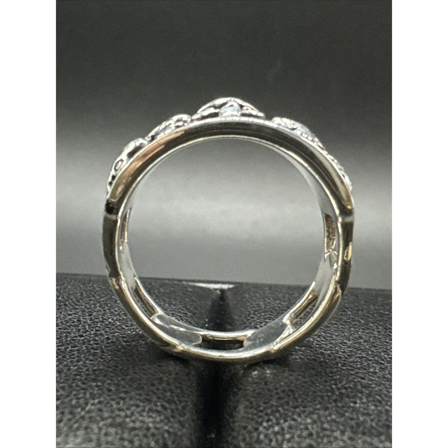 New Condition Sterling Silver Skull Bubbles Band Ring 925 Size 9.25