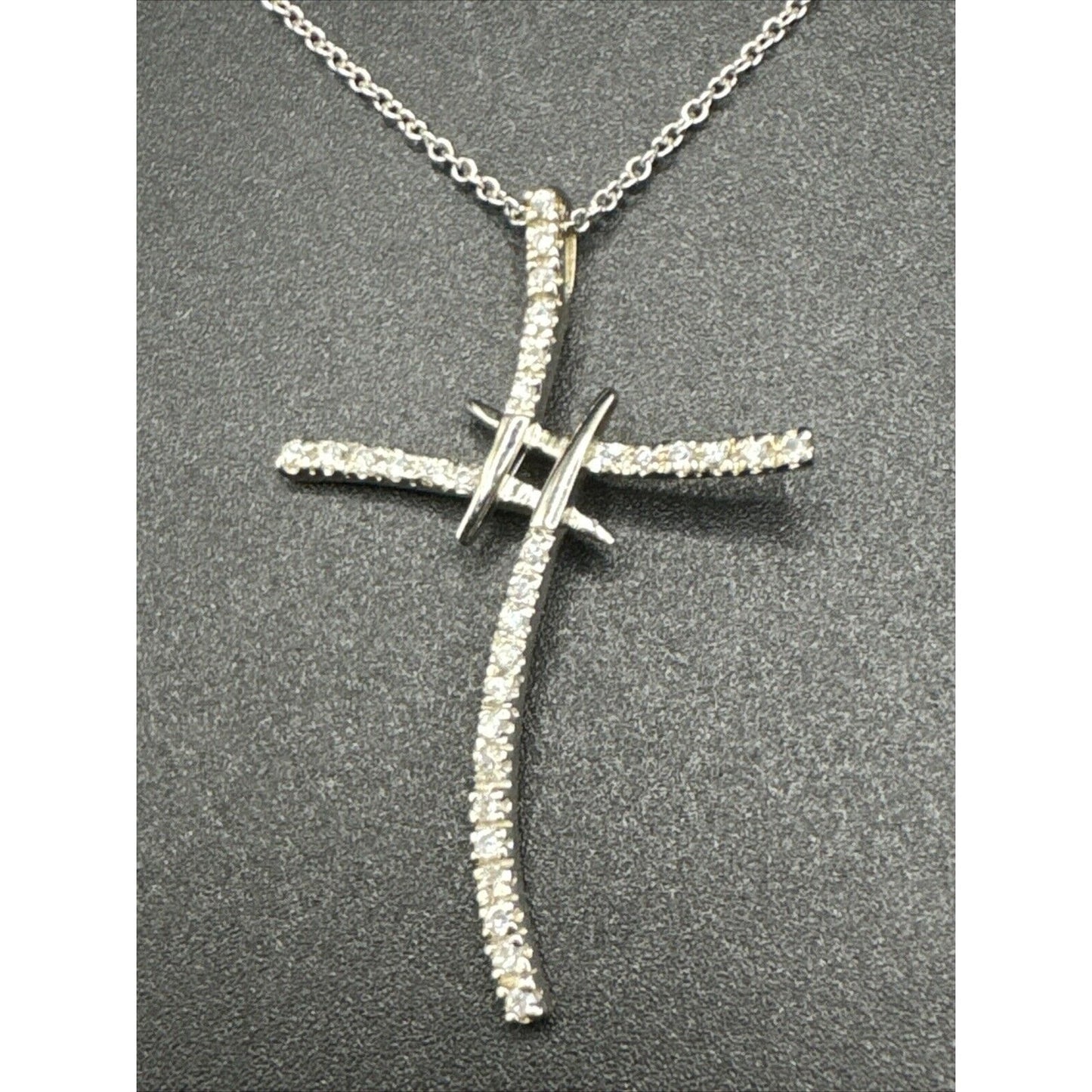 18” New Condition Sterling Silver Modernist CZ Cross Pendant Necklace 925