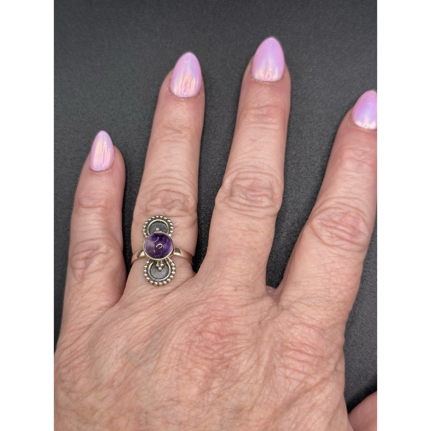 EUC Genuine Amethyst Ring Size 7.00 925 Q21