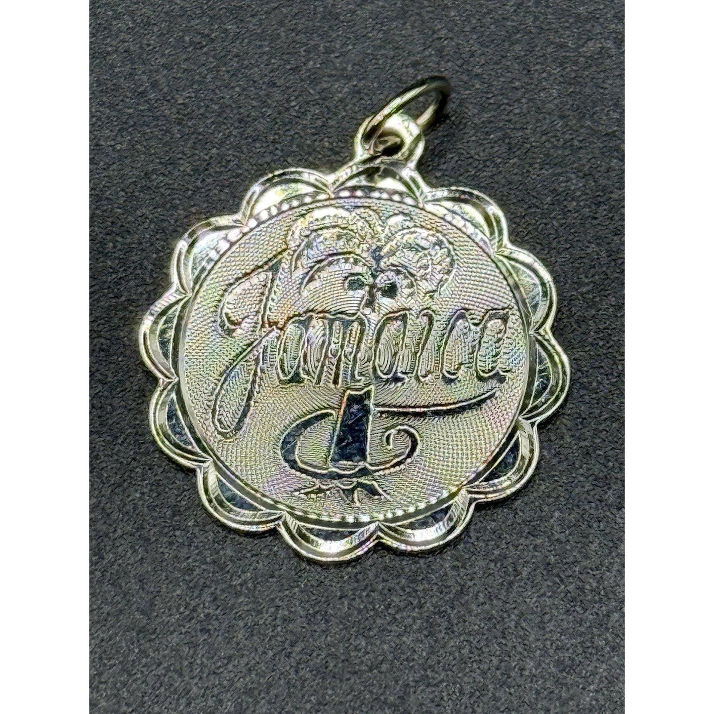 Excellent Used Condition Sterling Silver Jamaica Disc Charm 925 P3