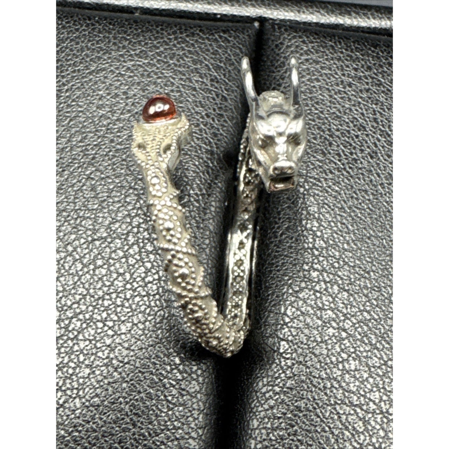 New Condition Sterling Silver Bypass Dragon Ring Size 8 Glass