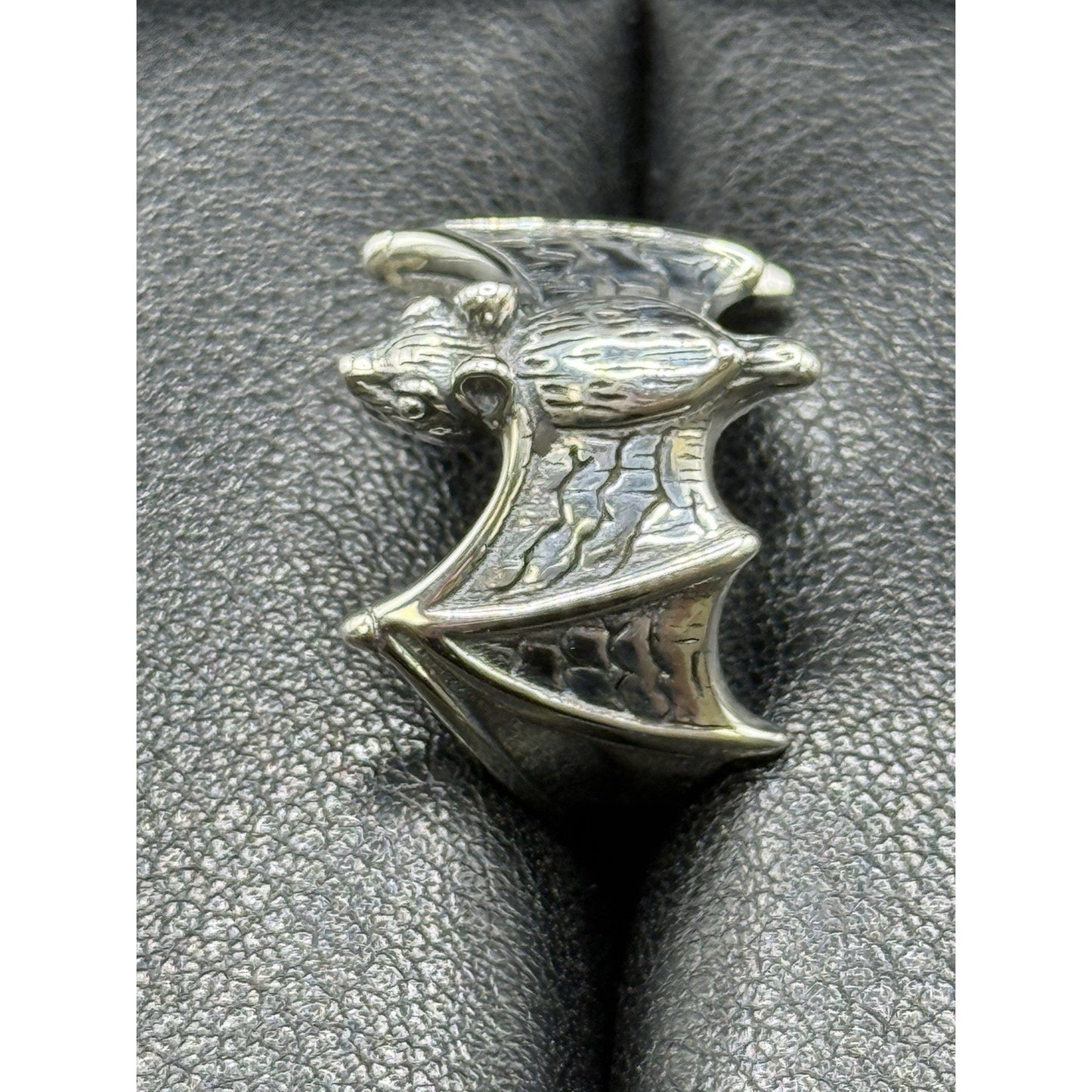 New Condition Sterling Silver Bat Ring Size 7.00