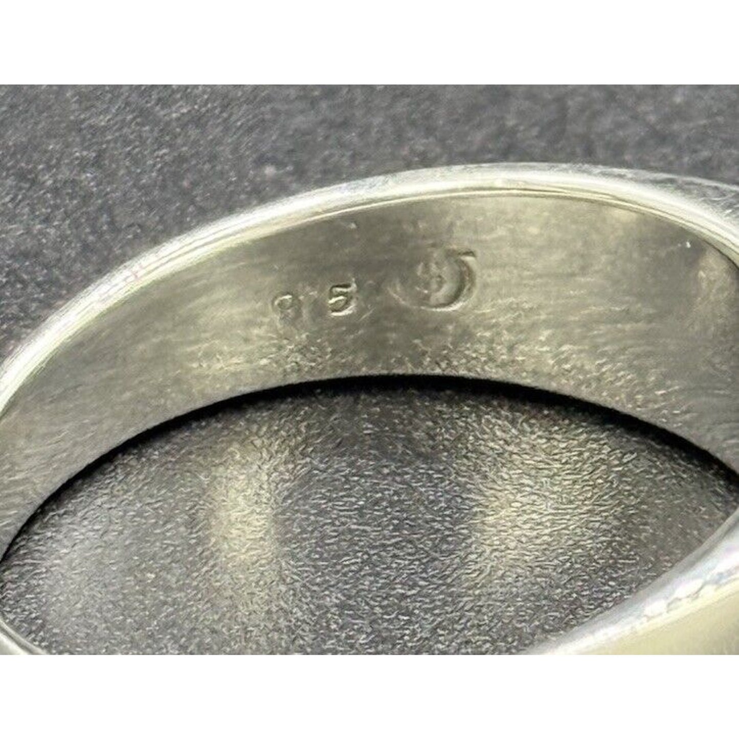 New Condition Sterling Silver Genuine Lapis Ring Size 10.75