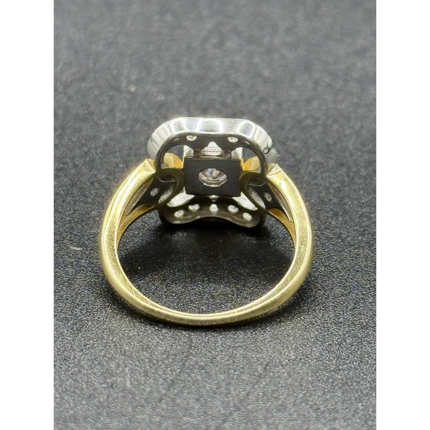 New Condition Two Tone Sterling Silver Moissanite Ring Size 7.00 P18