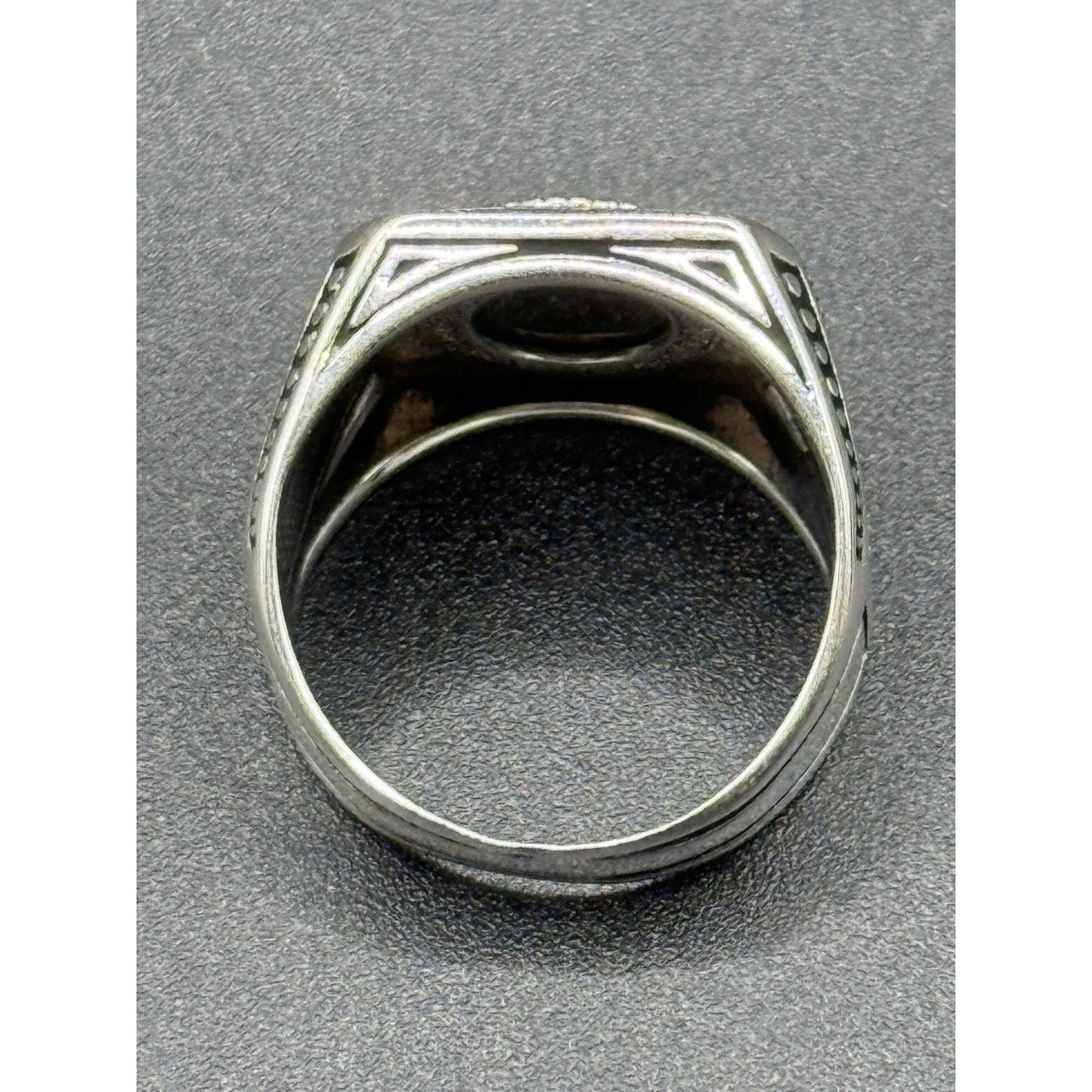 New Condition Sterling Silver Heavy Faceted Onyx Gents Ring Size 10.00