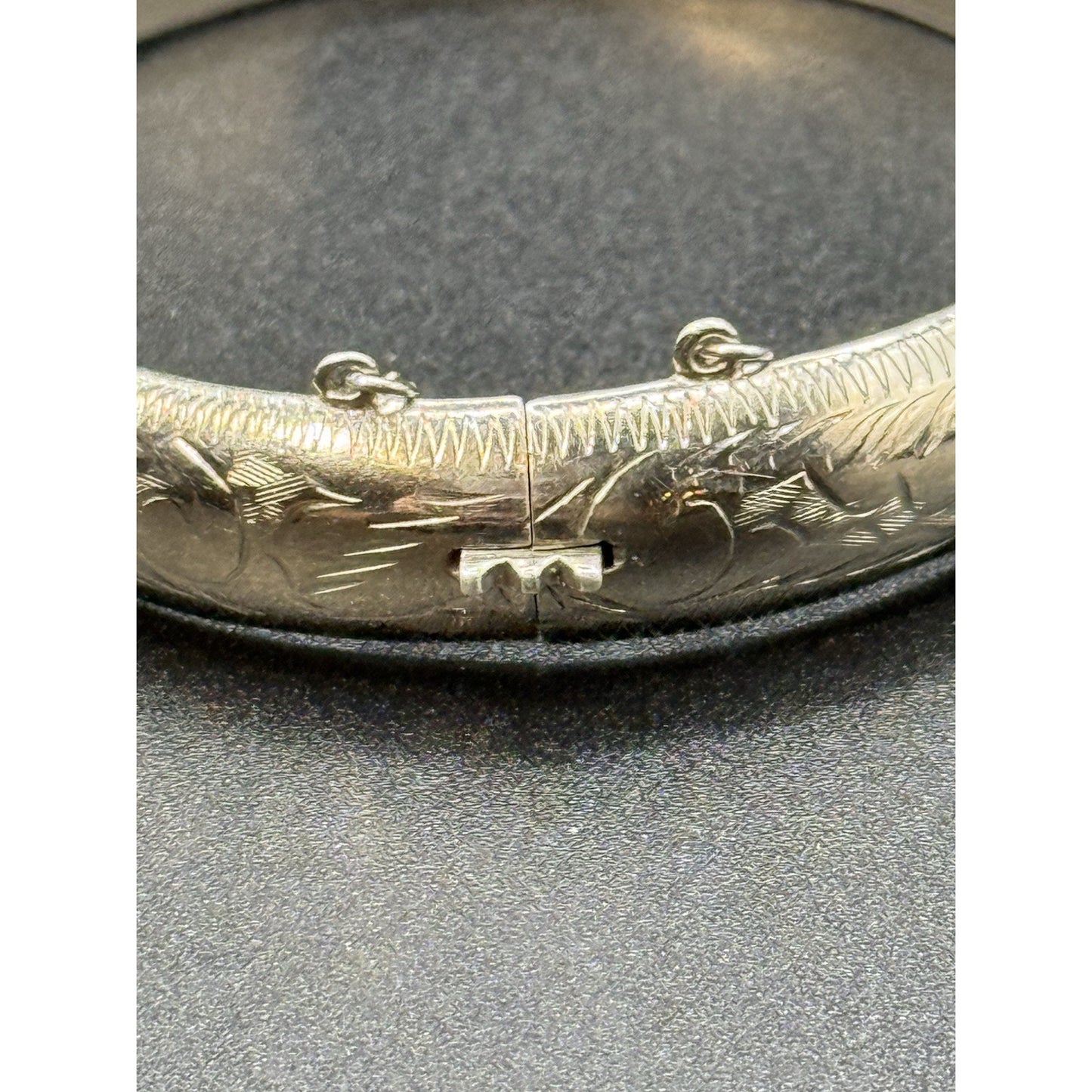 7” Vintage Sterling Silver Engraved Hinged Bangle Safety Chain 17 Grams P5