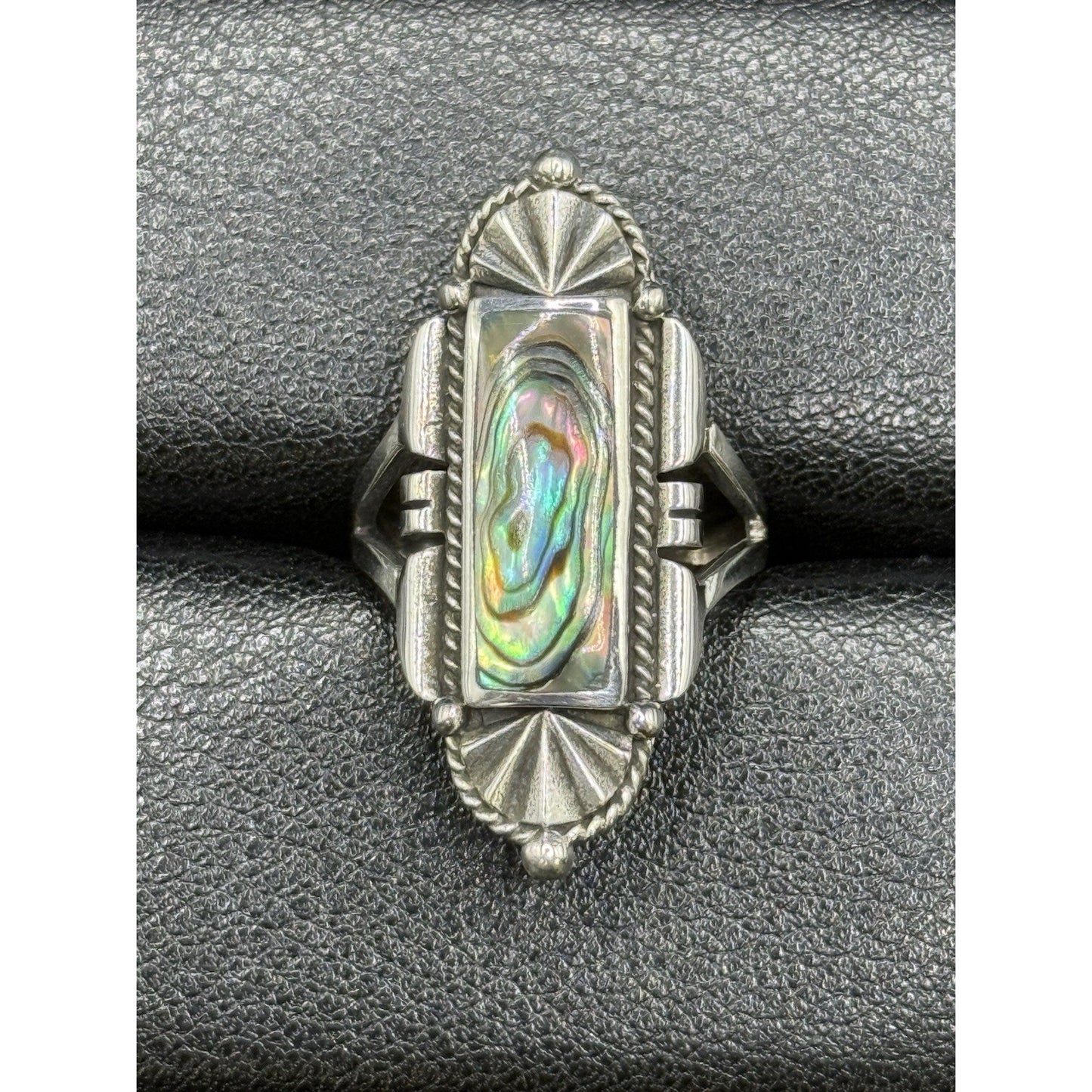 New Condition Sterling Silver Genuine Abelone Art Deco Ring Size 7.00