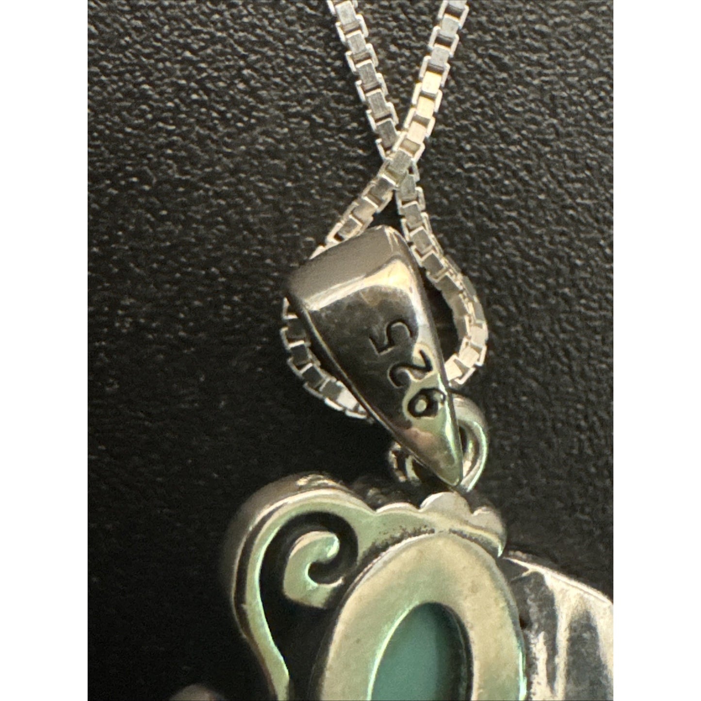 18” New Condition Sterling Silver Genuine Turquoise Feather Pendant Necklace