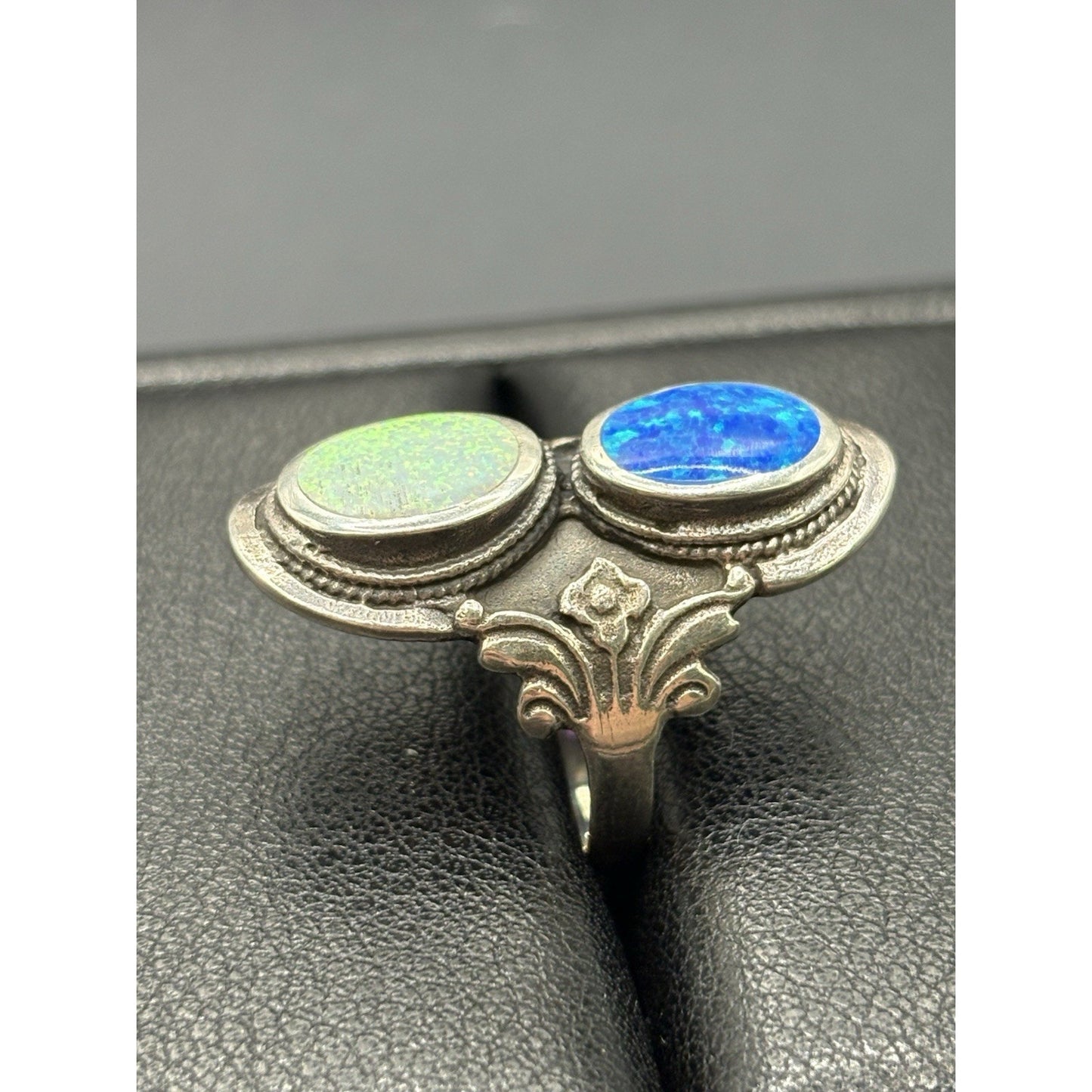 New Condition Sterling Silver Blue White Lab Opal Double Ring Size 7