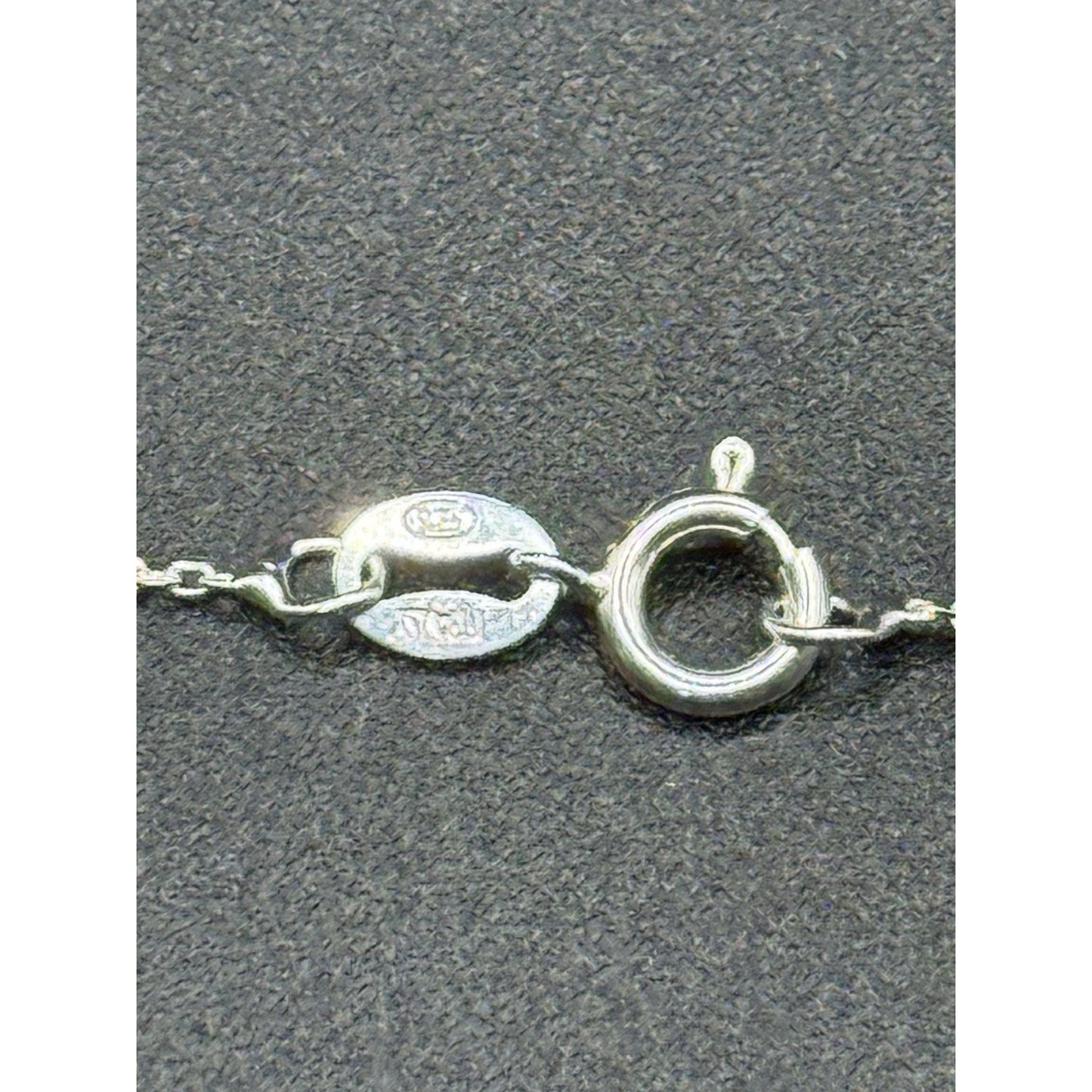 18” New Condition Sterling Silver Genuine Garnet Crescent Moon Pendant Necklace