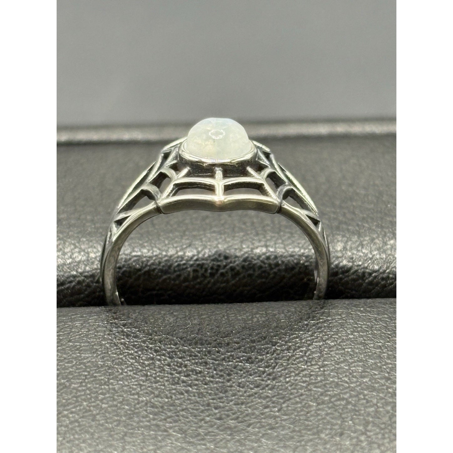 New Condition Sterling Silver Moonstone Spiderweb Ring Size 6