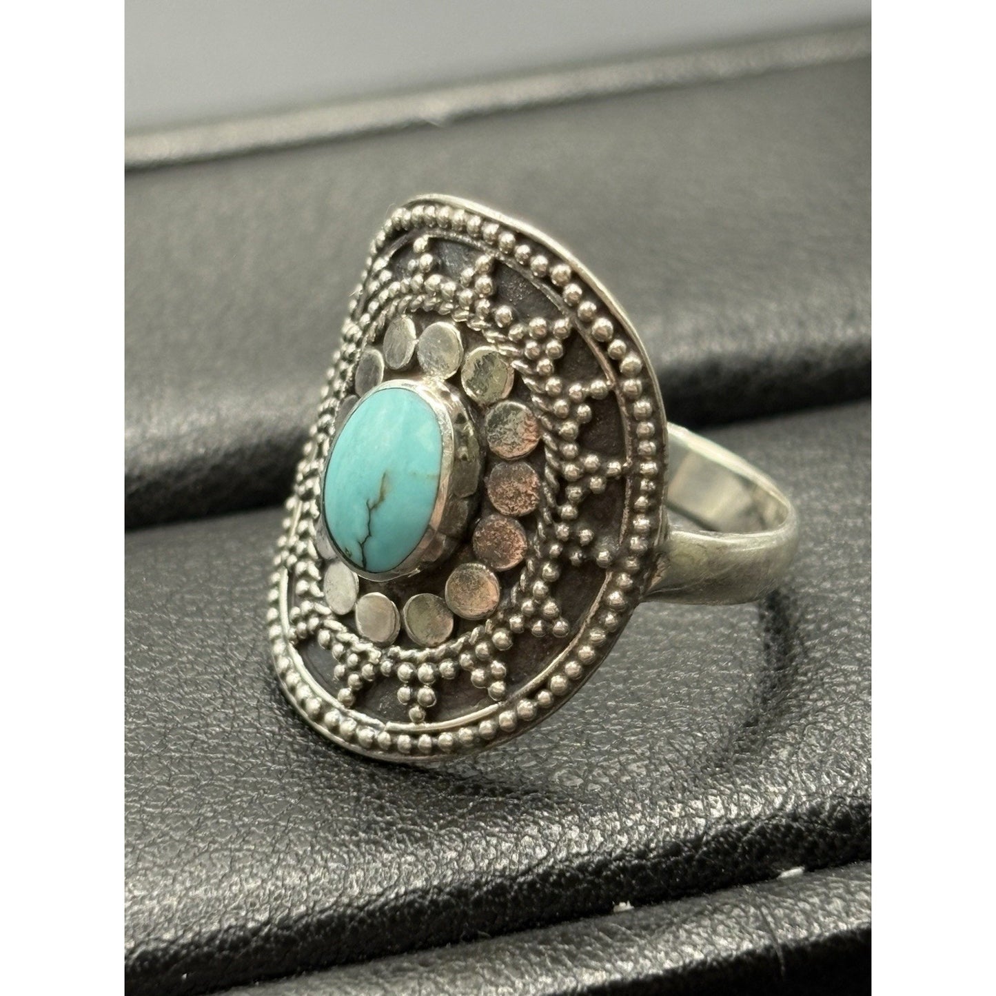 New Condition Sterling Silver Bali Style Turquoise Ring Size 7