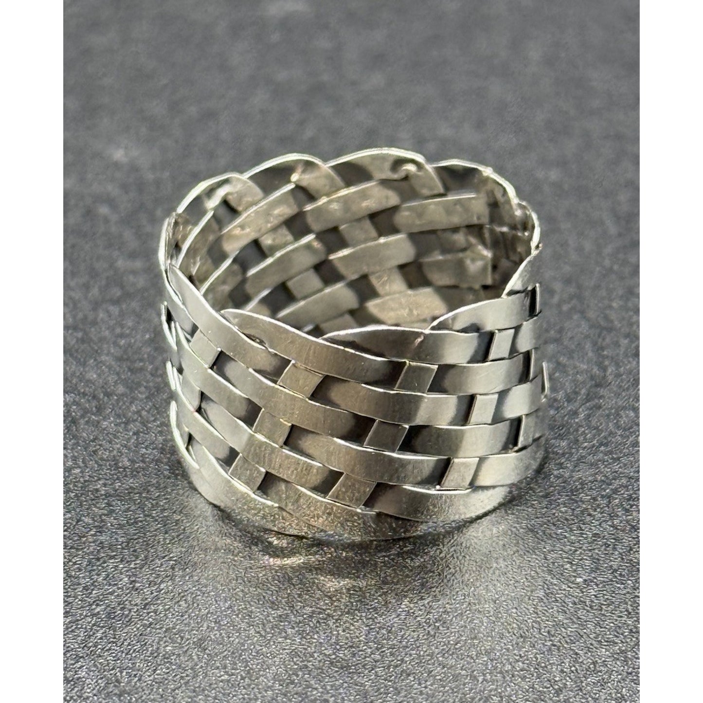 New Condition Sterling Silver 14MM Basket Weave Band Size 13