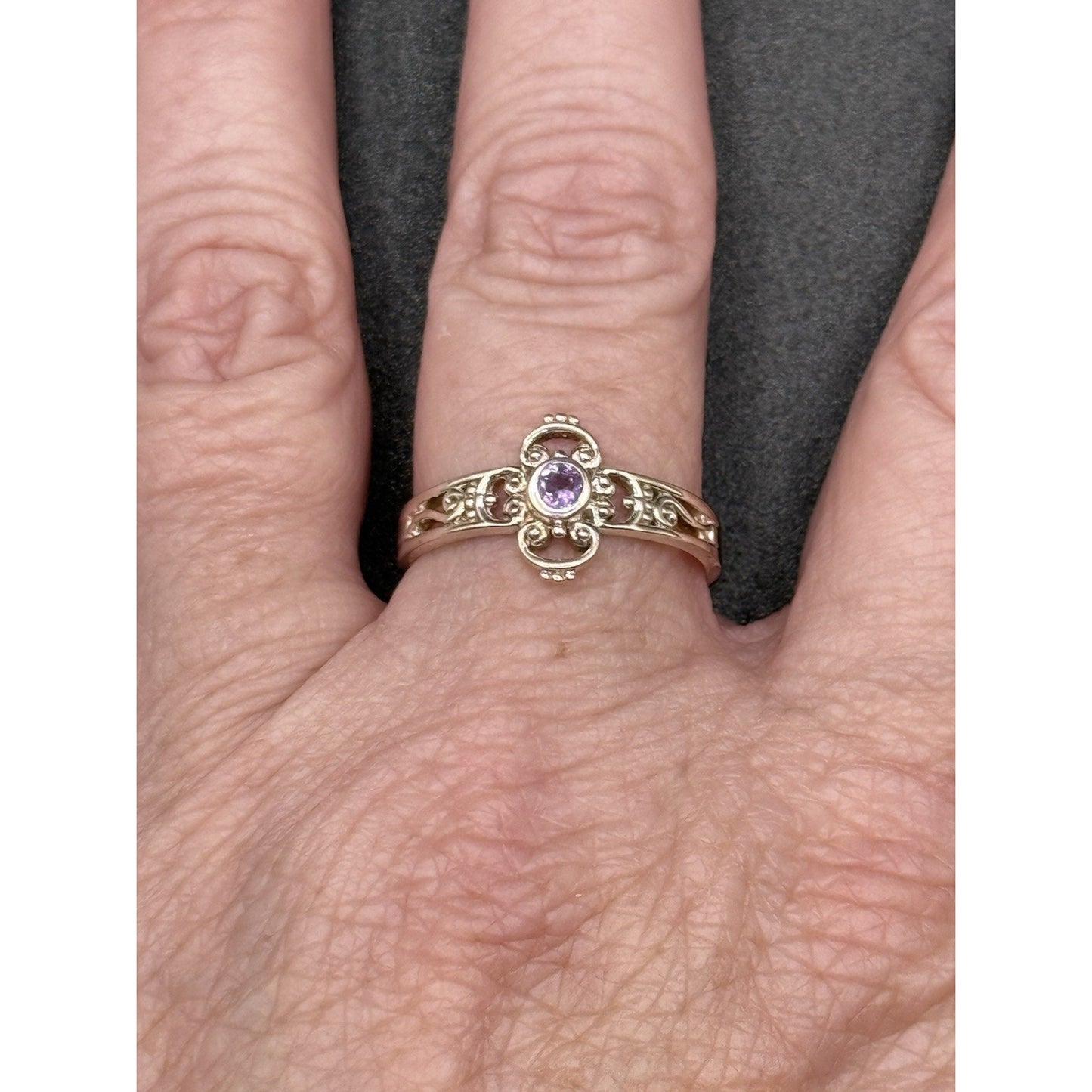 New Condition Sterling Silver Genuine Amethyst Ring Size 10.00 P19