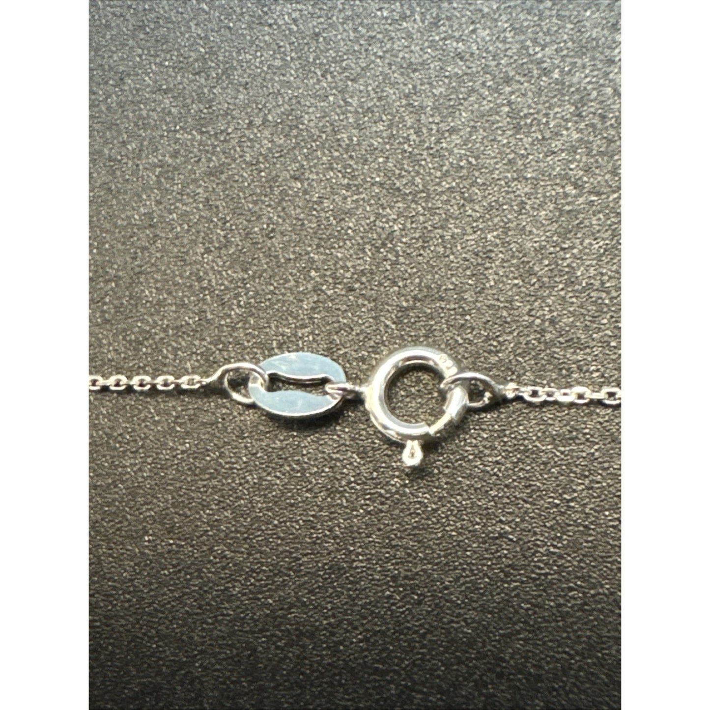 18” New Condition Sterling Silver Carnelian Crescent Moon Pendant Necklace