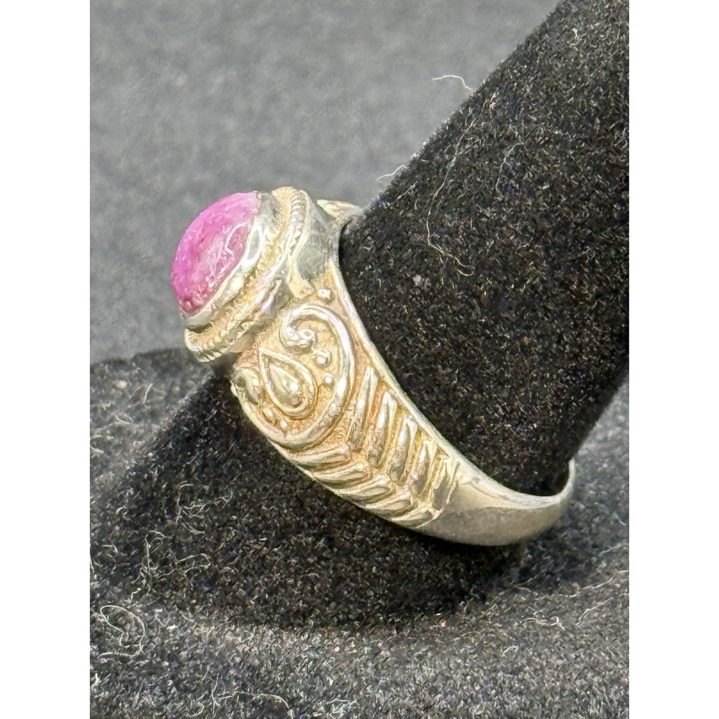Excellent Used Condition Sterling Silver Star Ruby Ring Size 7.50 P19