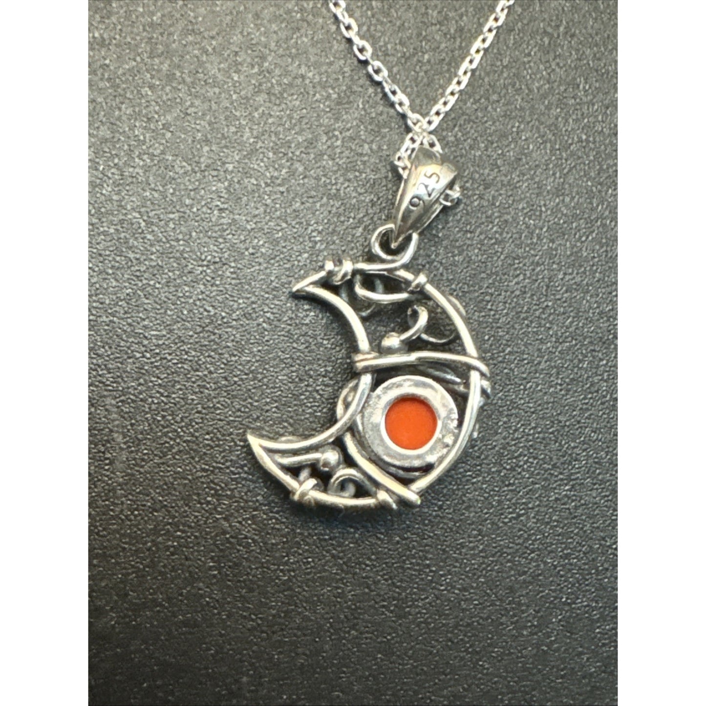 18” New Condition Sterling Silver Carnelian Crescent Moon Pendant Necklace