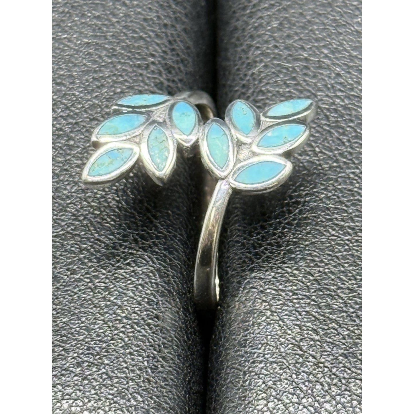 New Condition Sterling Silver Inlay Turquoise Bypass Ring Size 7.00